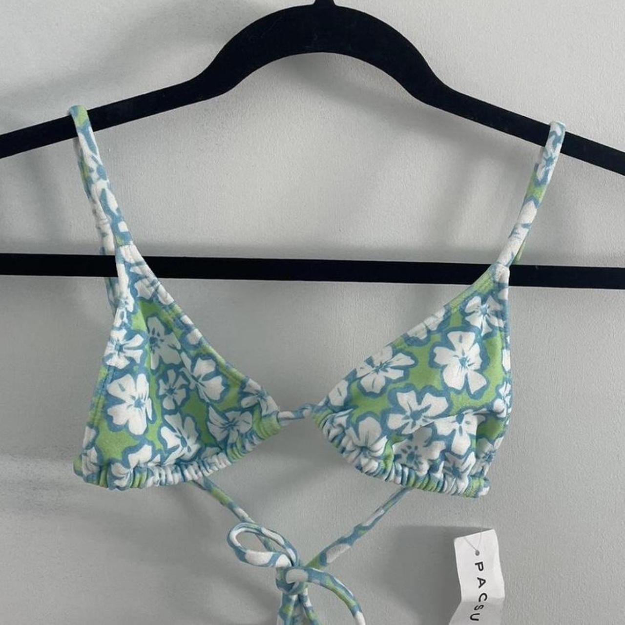 Brand new green and white floral pacsun bikini top! 💙 - Depop