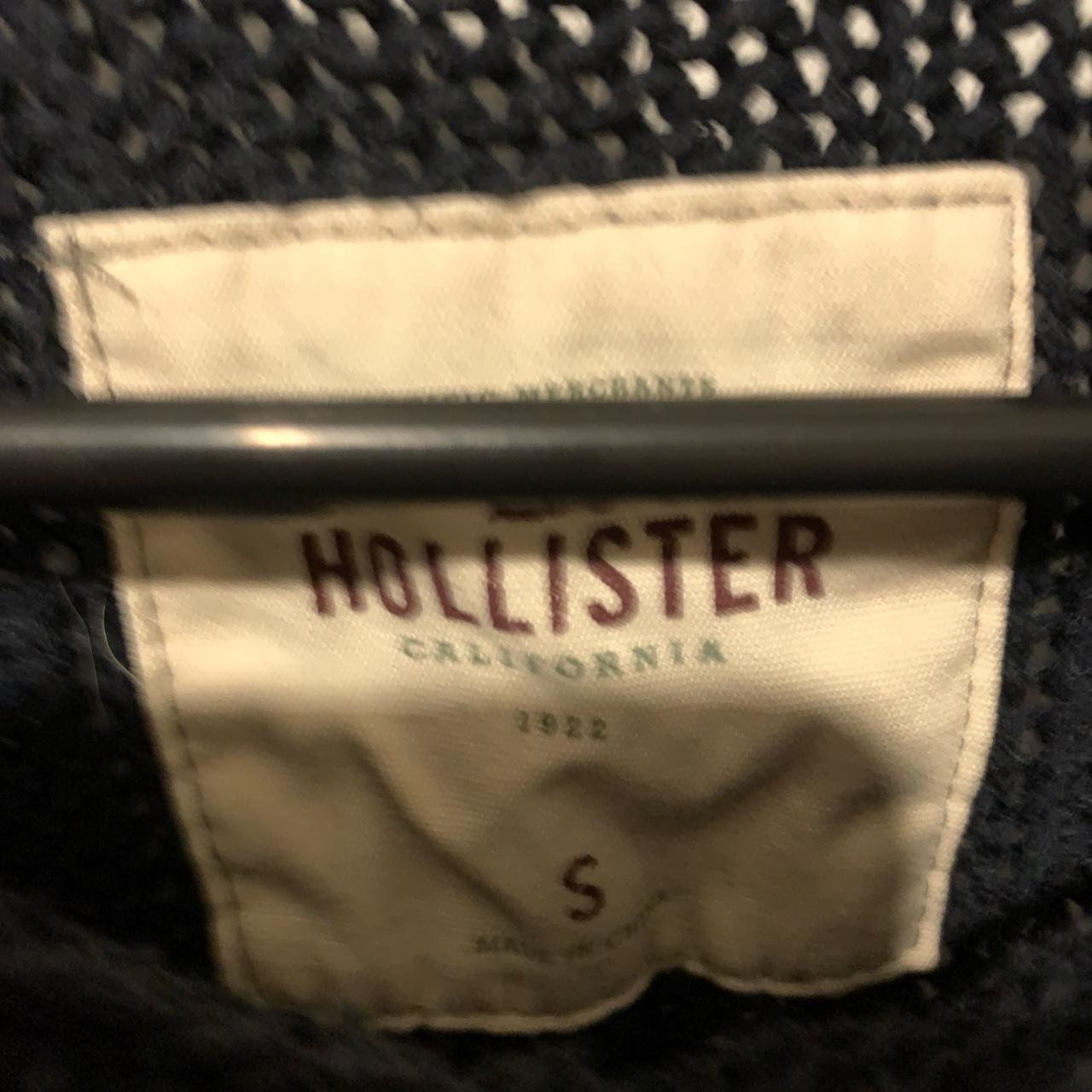 Hollister Co. Women's Navy and Red Jumper | Depop