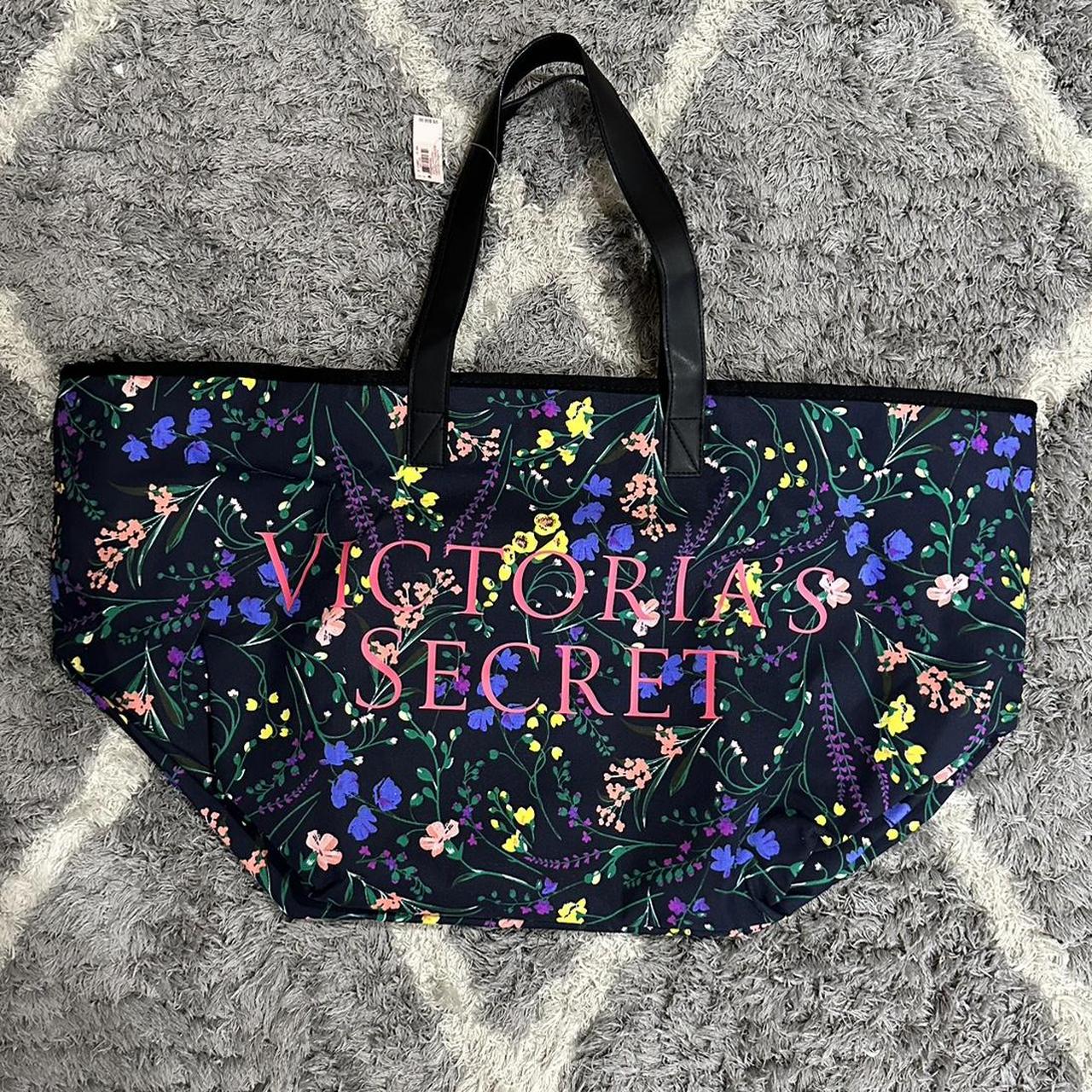 Victoria's Secret VS Floral Crossbody Purse with - Depop