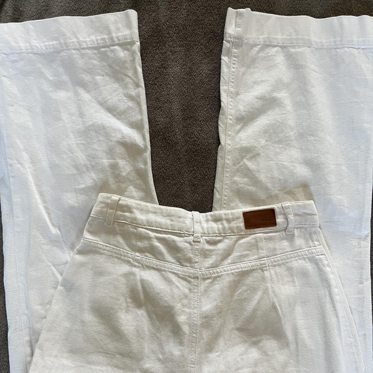 subdued linen trousers