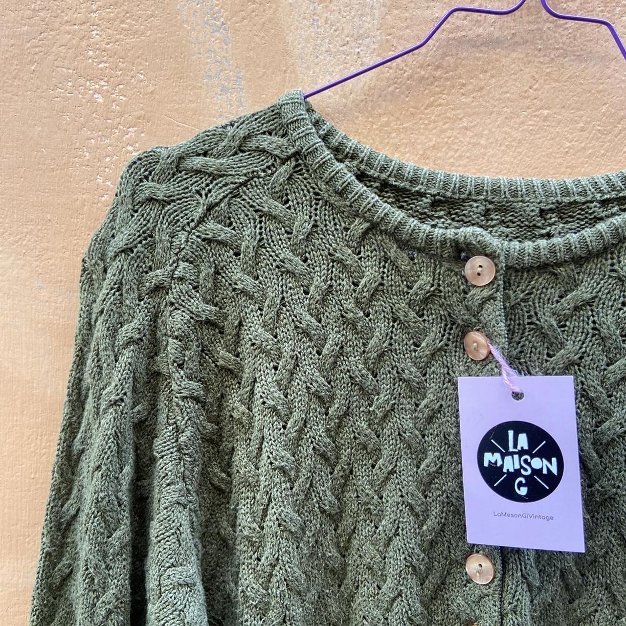 Cotone viscosa golfino con bottoni verde militare... - Depop