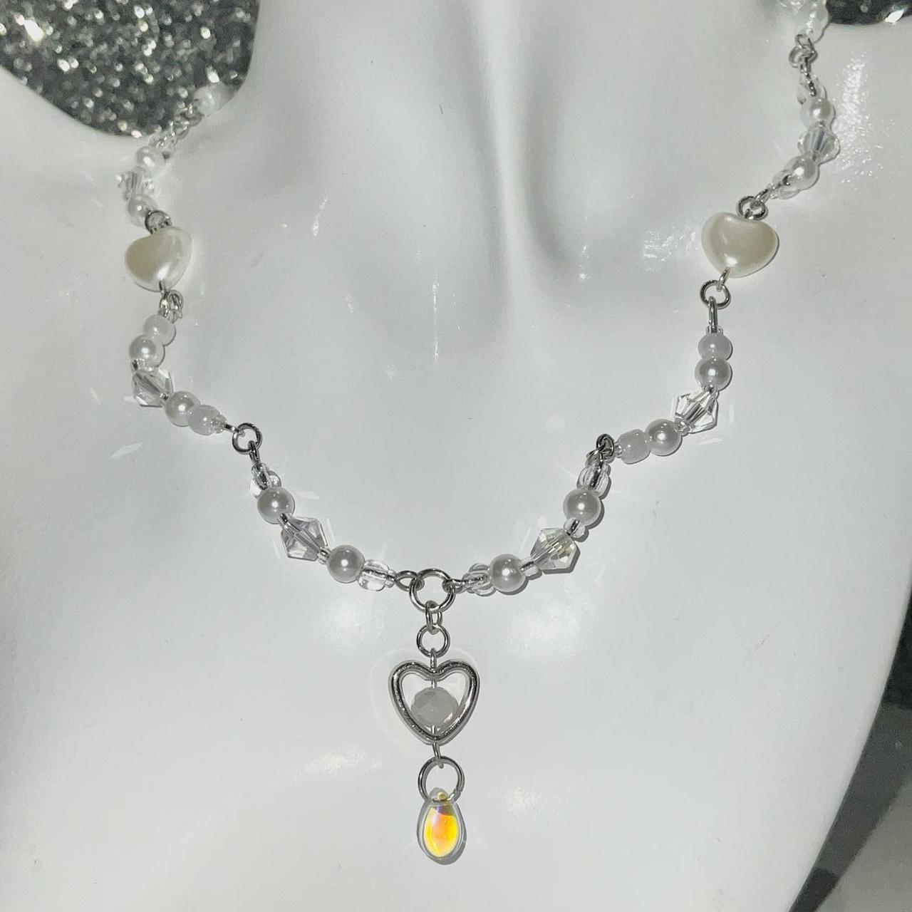 Pearl fairy beaded necklace has a pretty heart charm... Depop