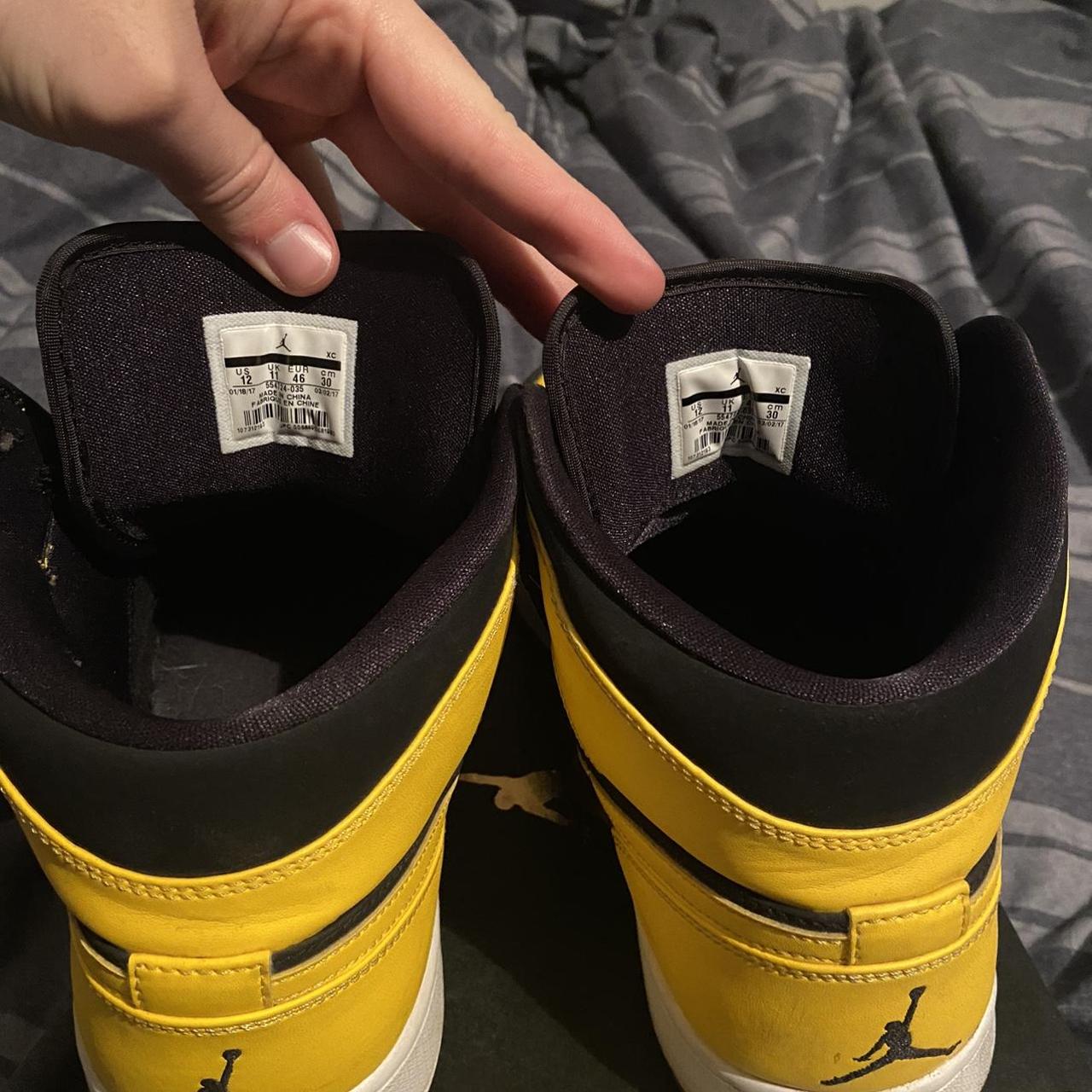 Jordan Men's Black and Yellow Trainers | Depop