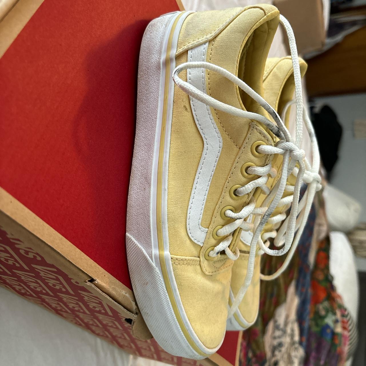 Yellow vans size store 2