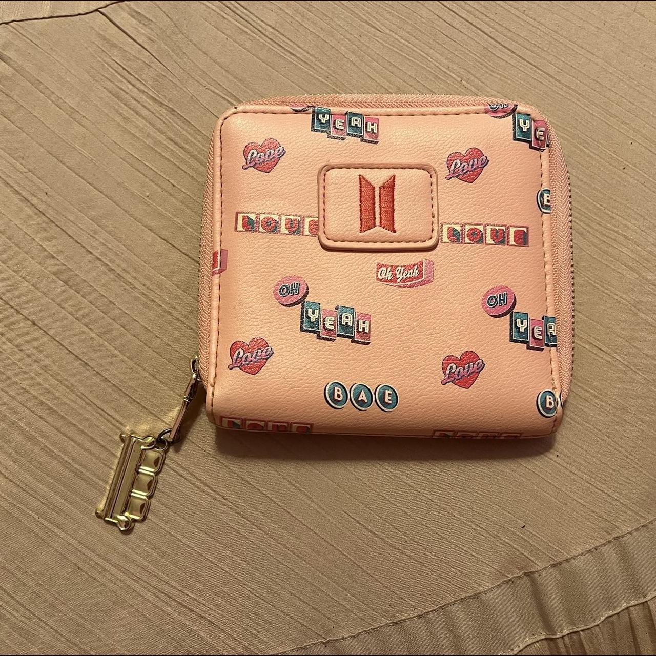 Hot Topic Women's Pink Walletpurses Depop