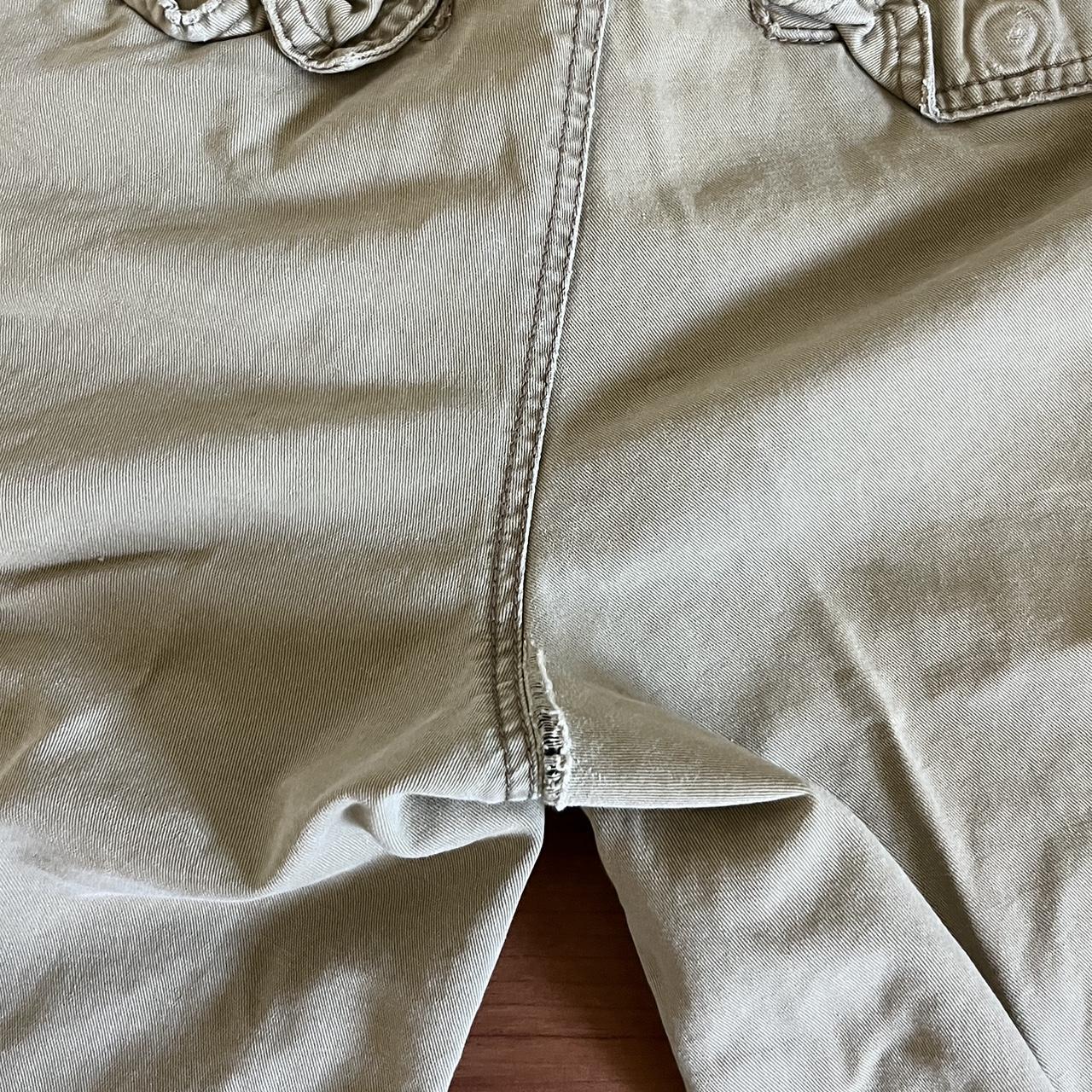 aeropostale cargo shorts in tan color. theres a... - Depop