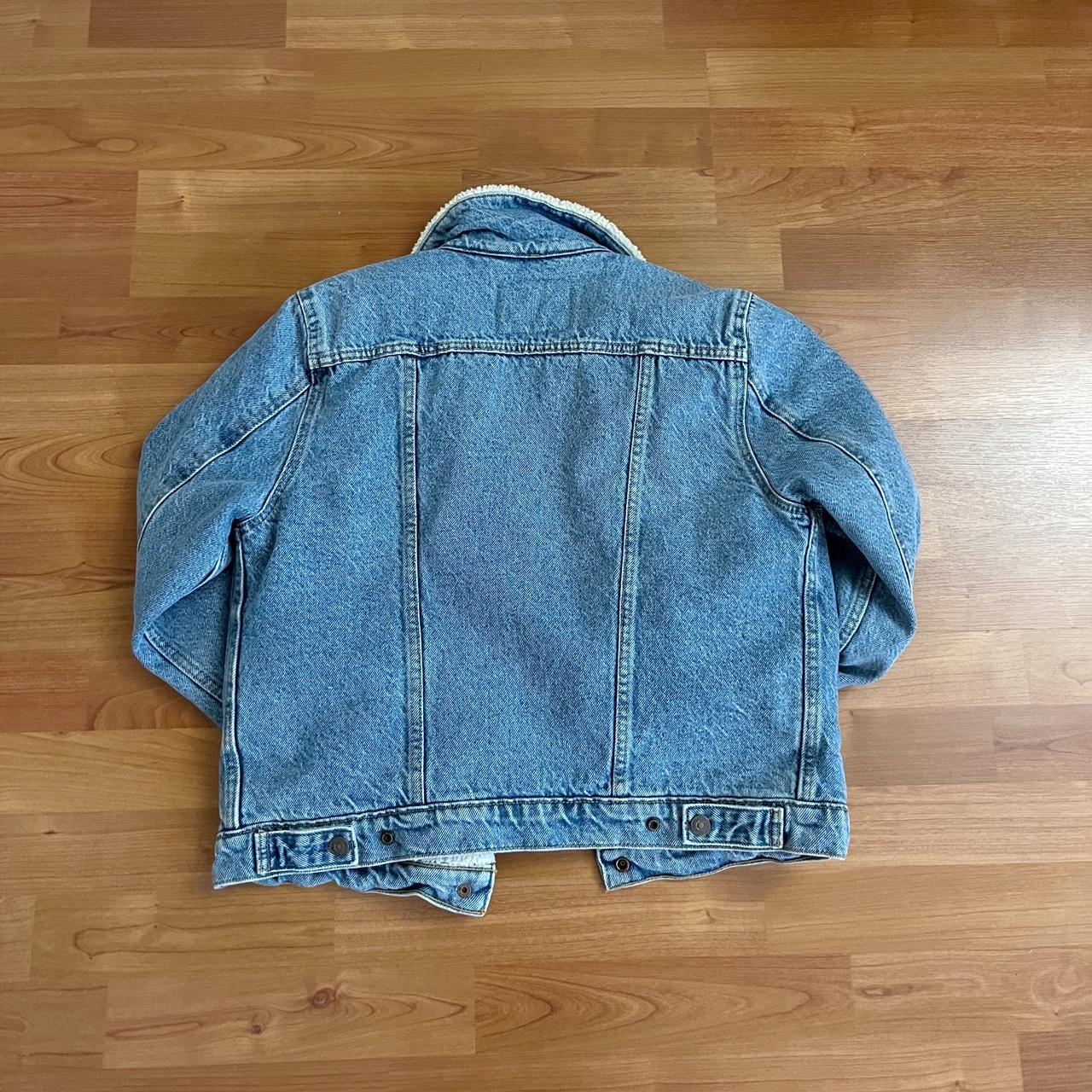 Sherpa Lined Levis Denim Jacket -tagged Size Womens - Depop