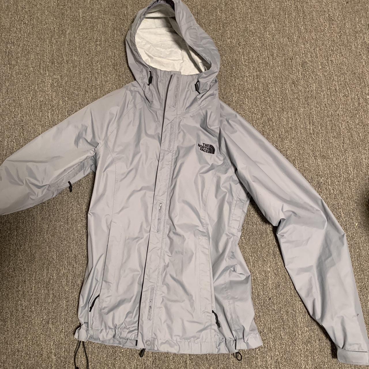 The North Face Women's Grey Jacket (2)