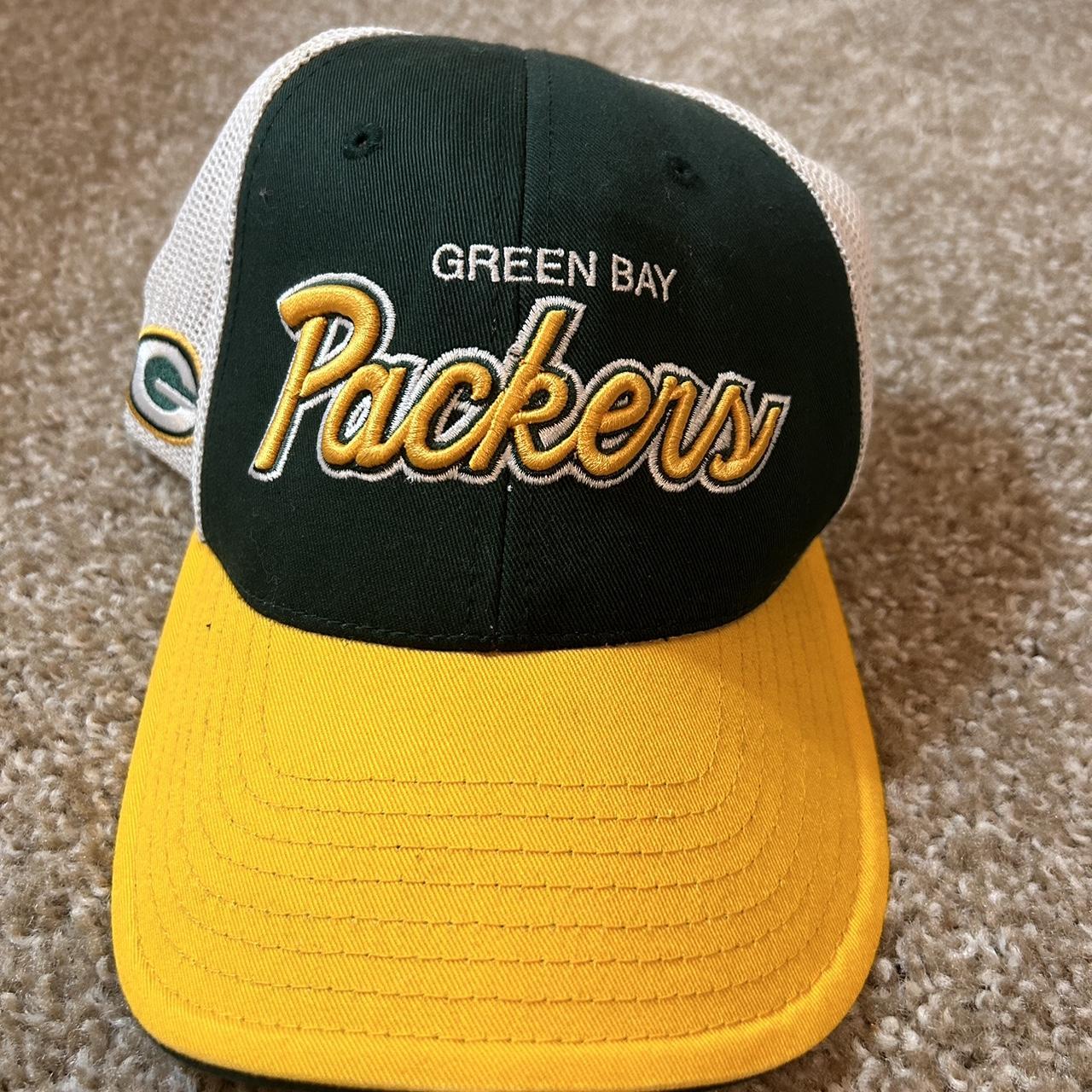 Women's Embroidered Tommy Bahama Green Bay Packers - Depop