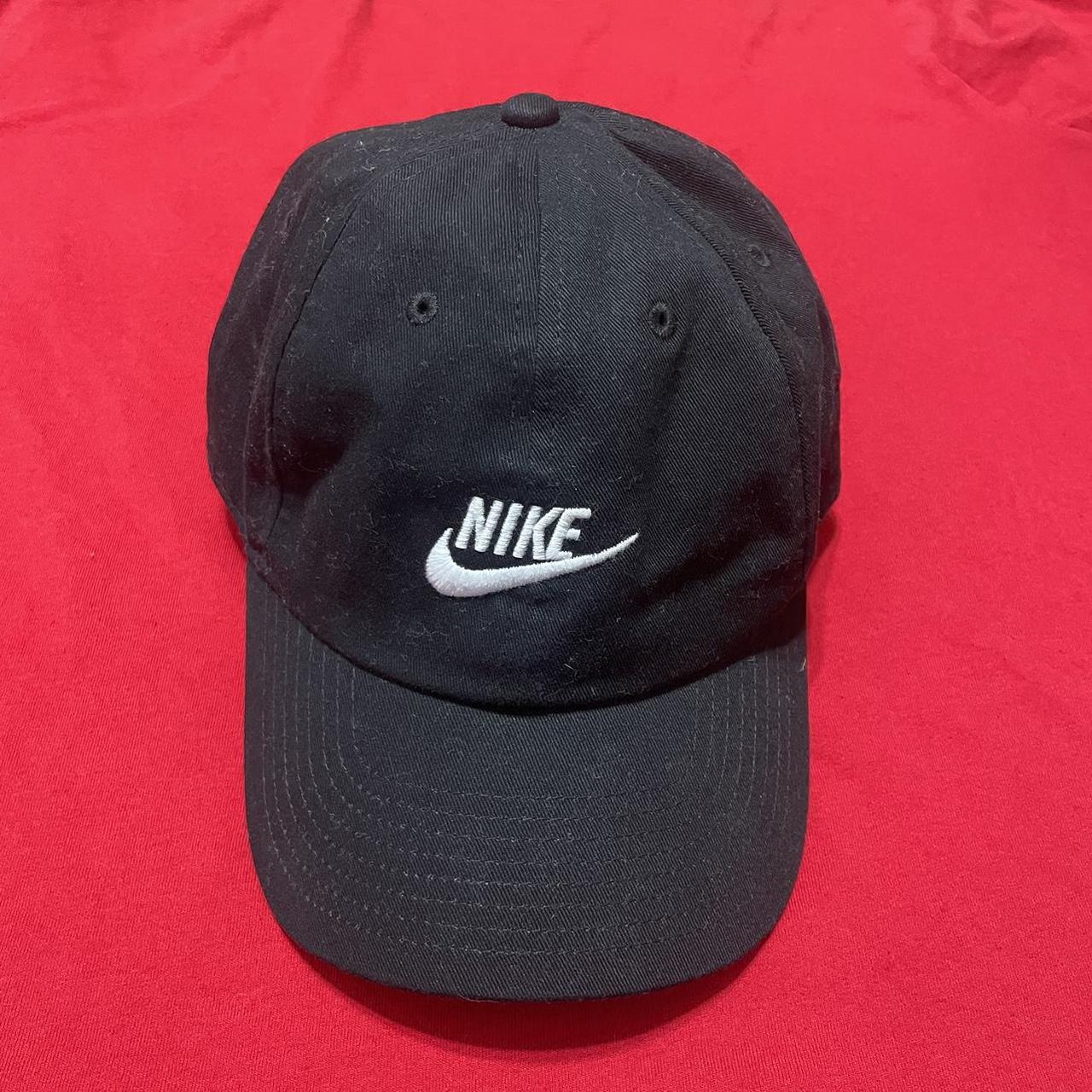 blacknike hat
