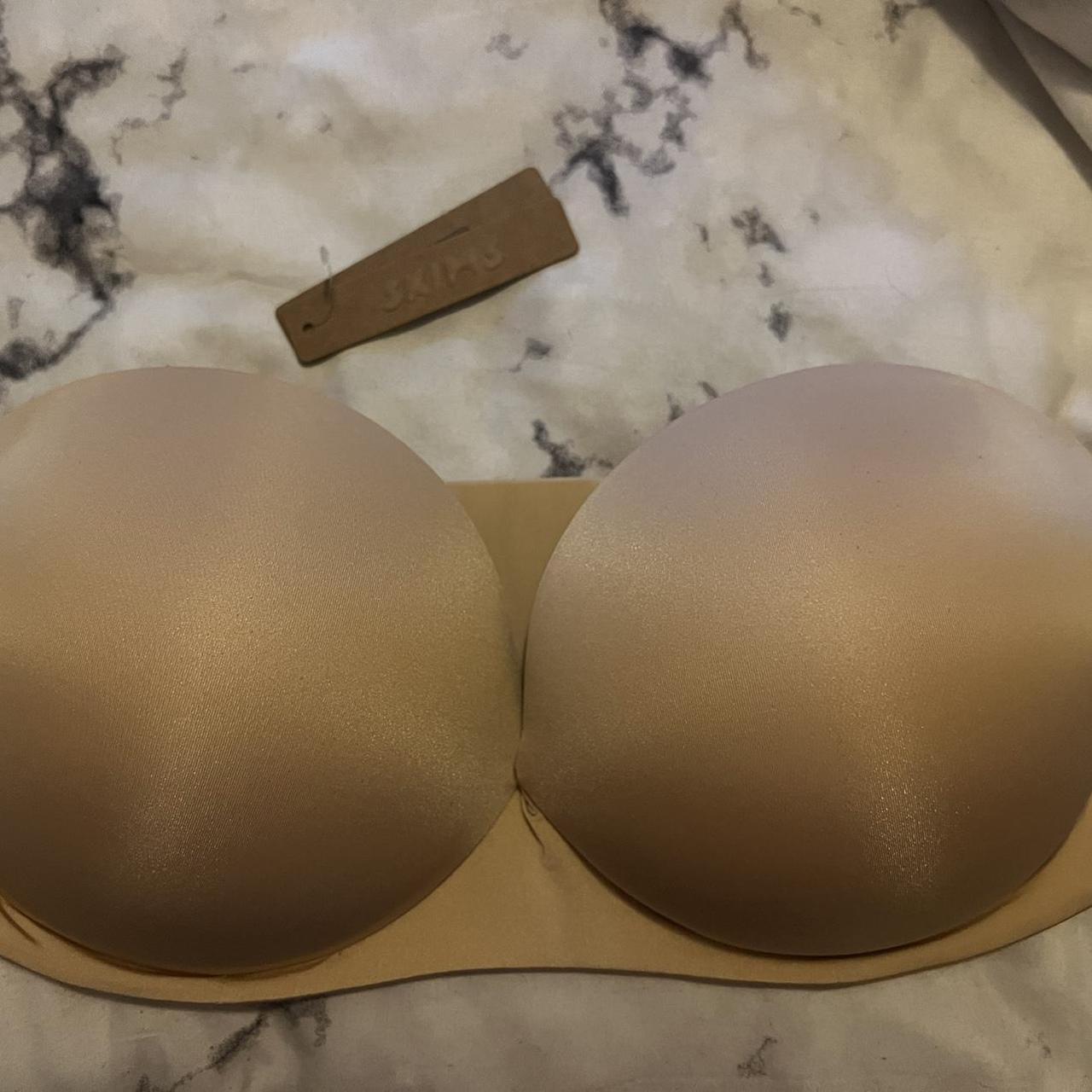 Selling brand new Skims ultimate push up strapless - Depop