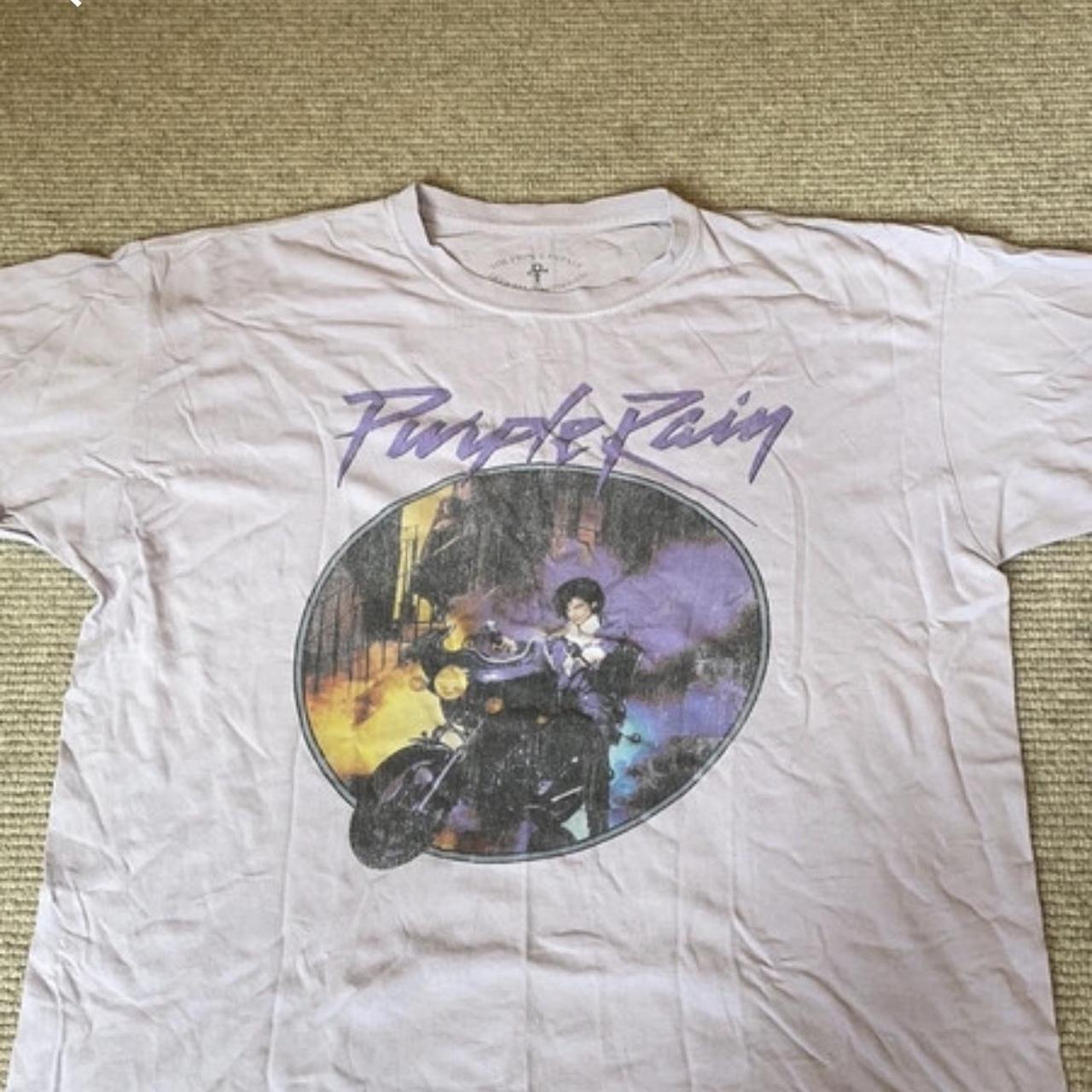 brandy melville oversized tee super comfy send offers Depop