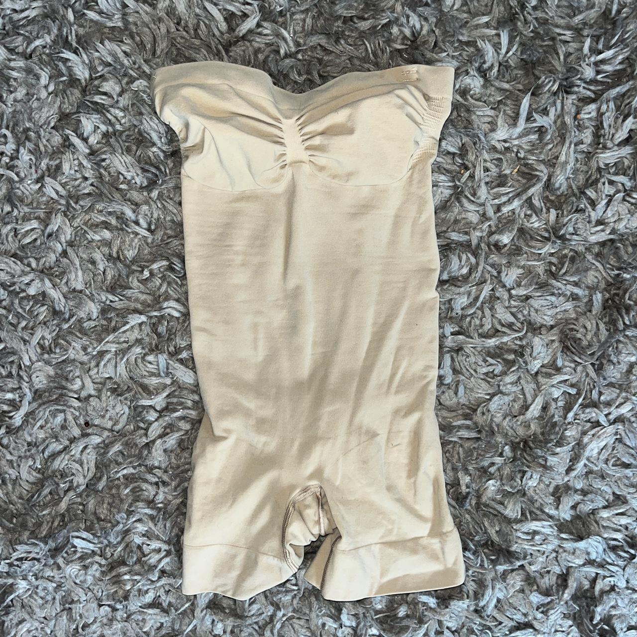 Skims shapewear seamless sculpt shorttie bodysuit... - Depop