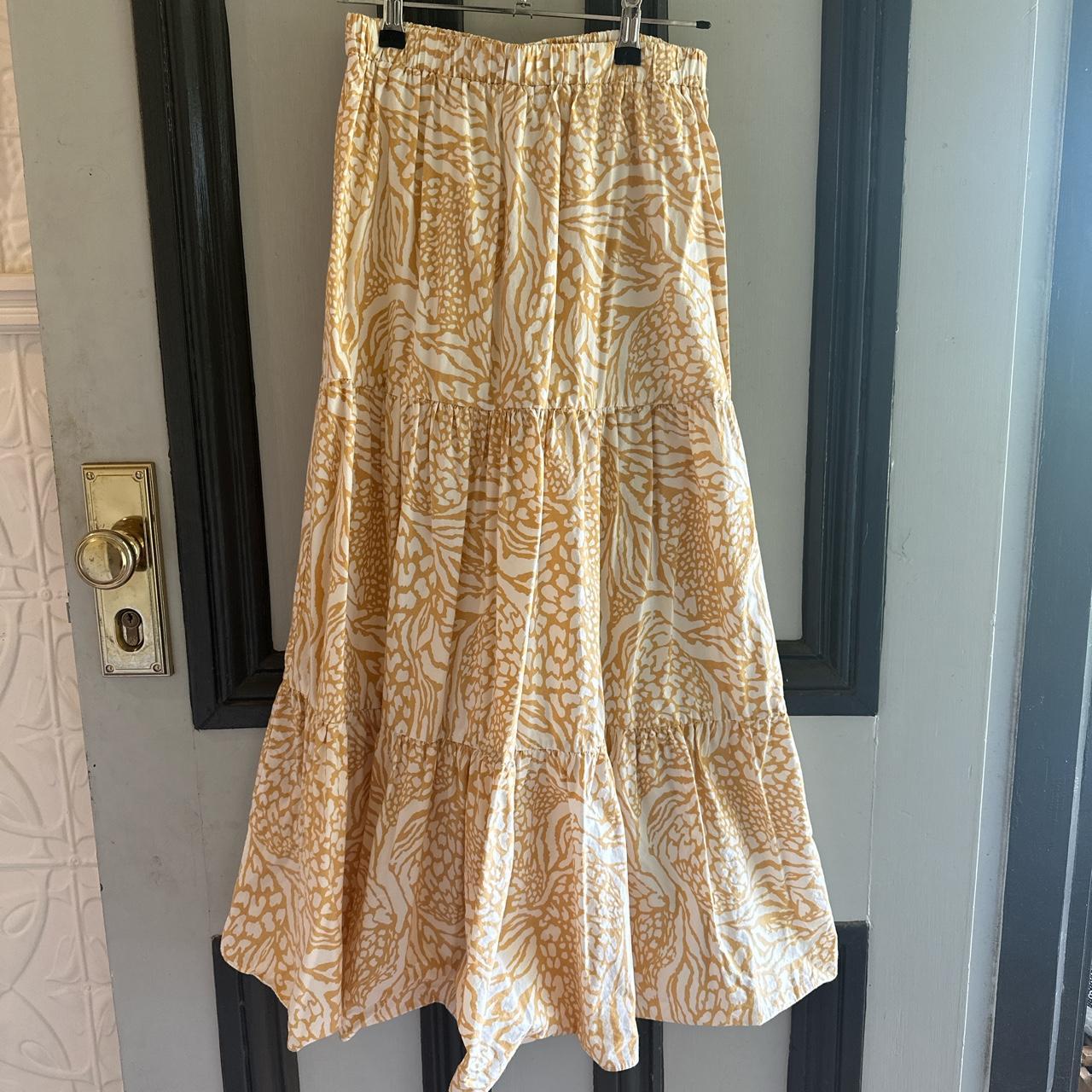 Gold skirt outlet seed