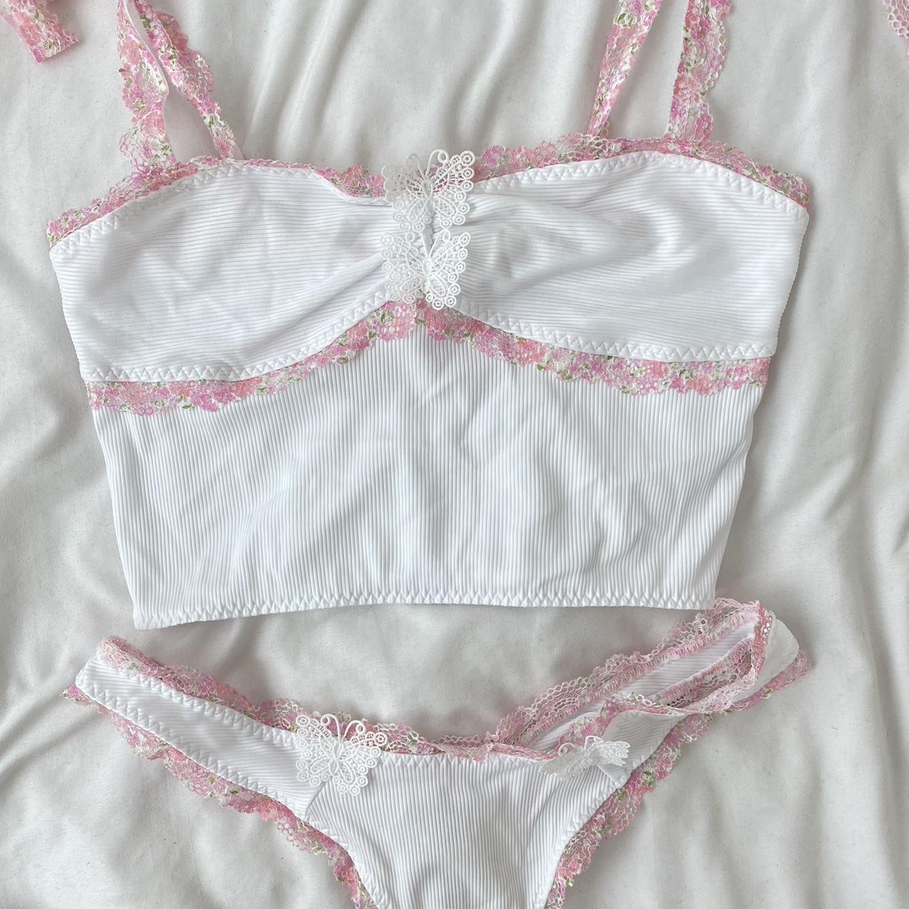 For love and lemons set - Depop