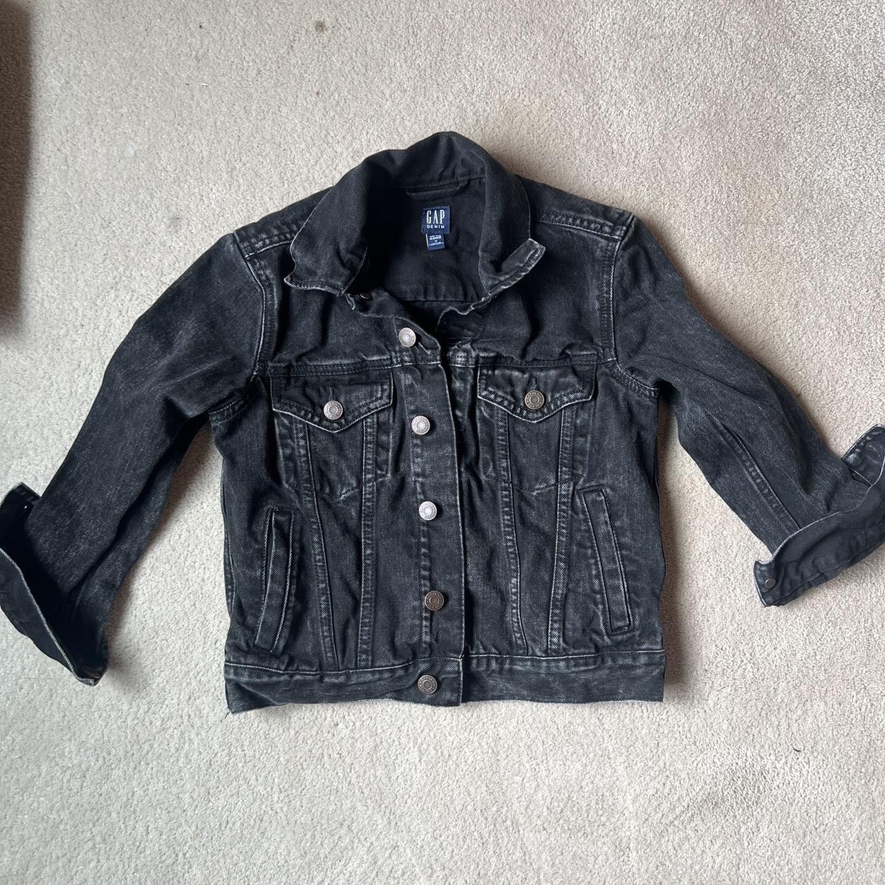 Cropped Black GAP Jean Jacket 🐞, Fits like a