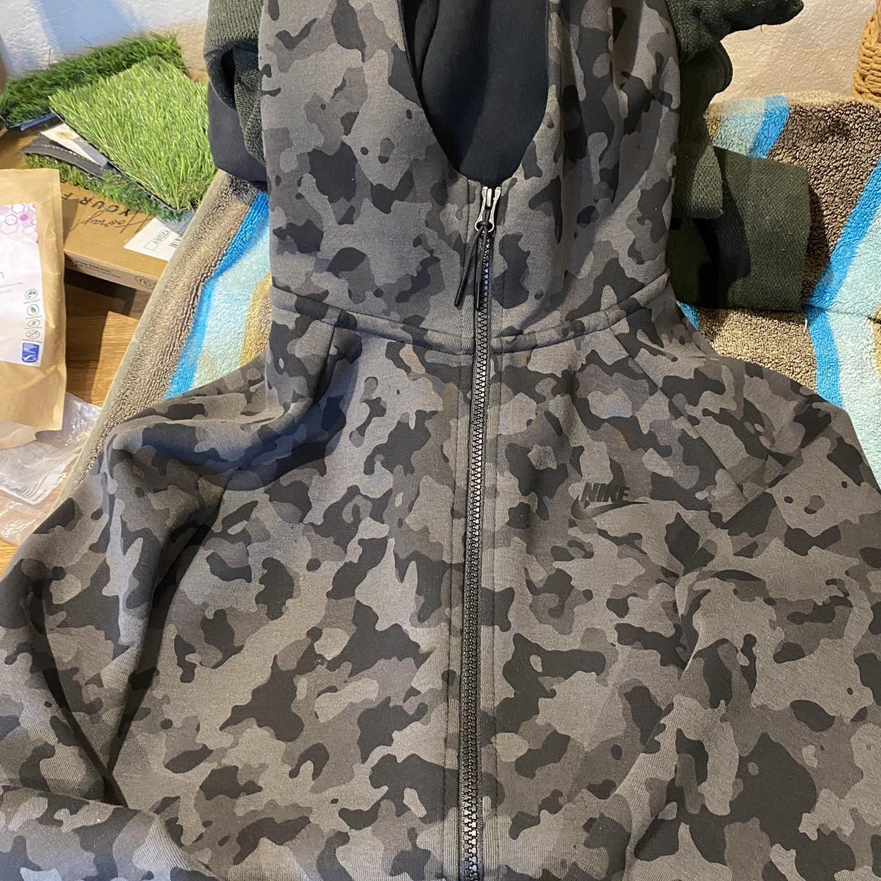 nike grey camo shirt