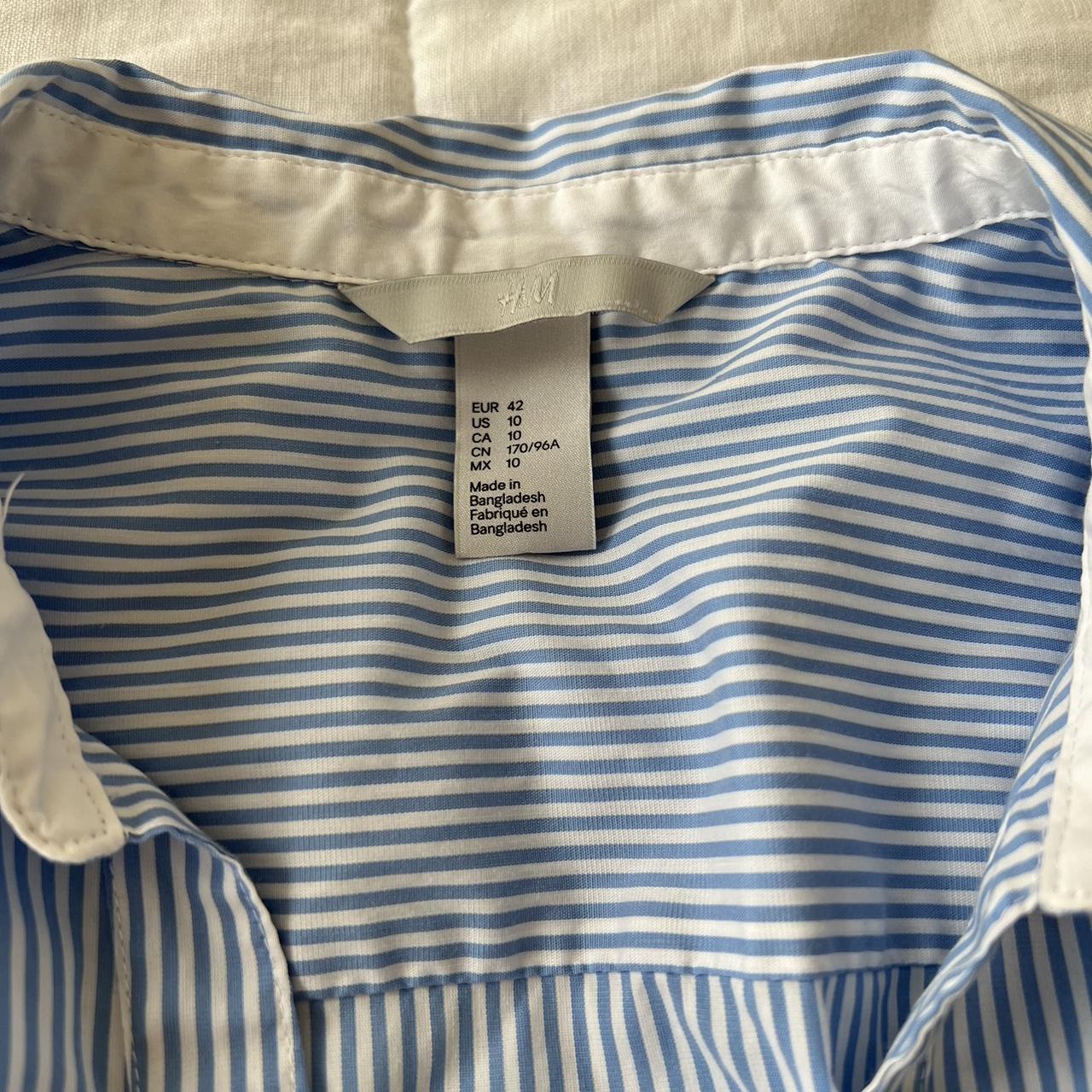 ZARA BLUE STRIPED BUTTON UP fitted, can be used for... - Depop