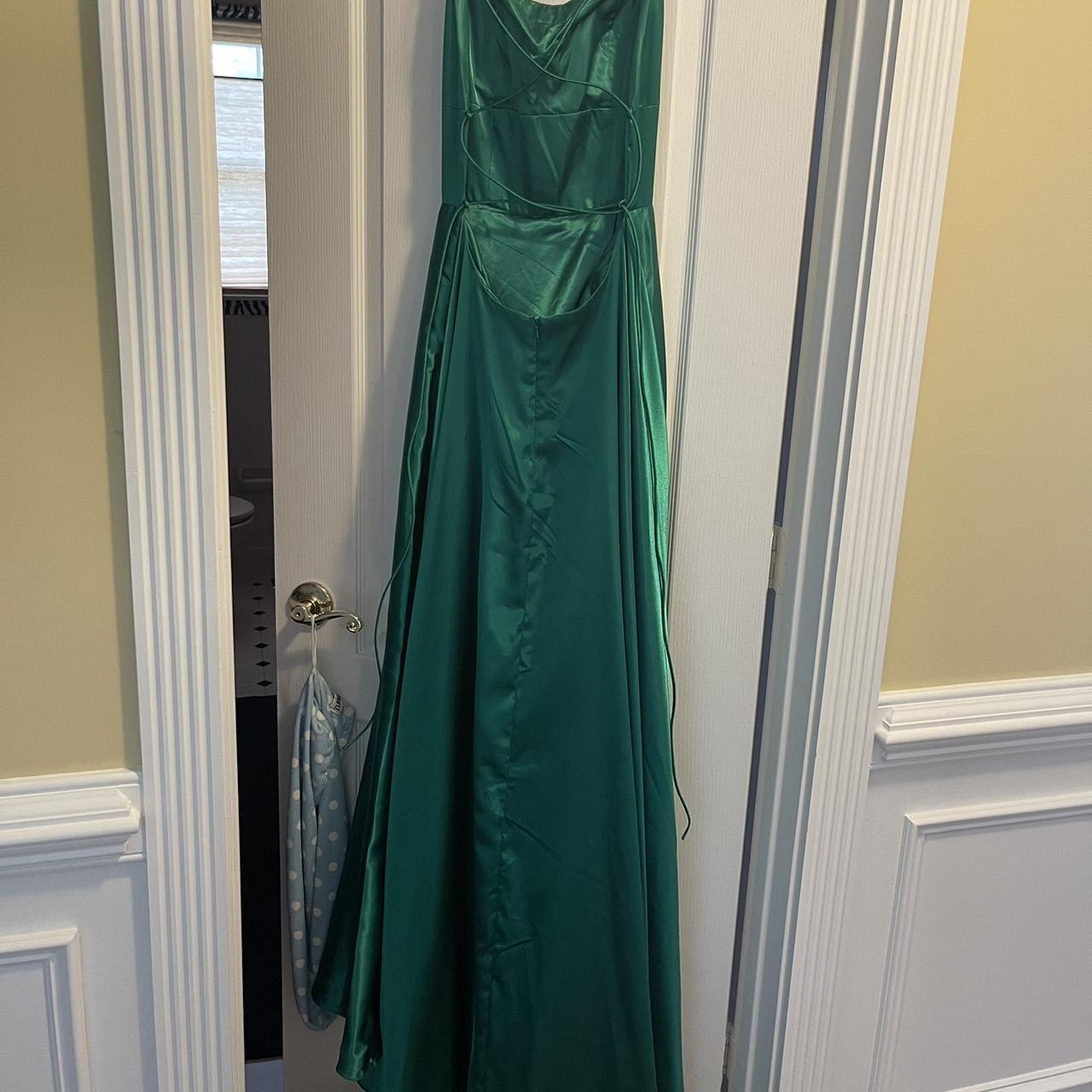 Brand new emerald green Sherri hill prom dress.... - Depop