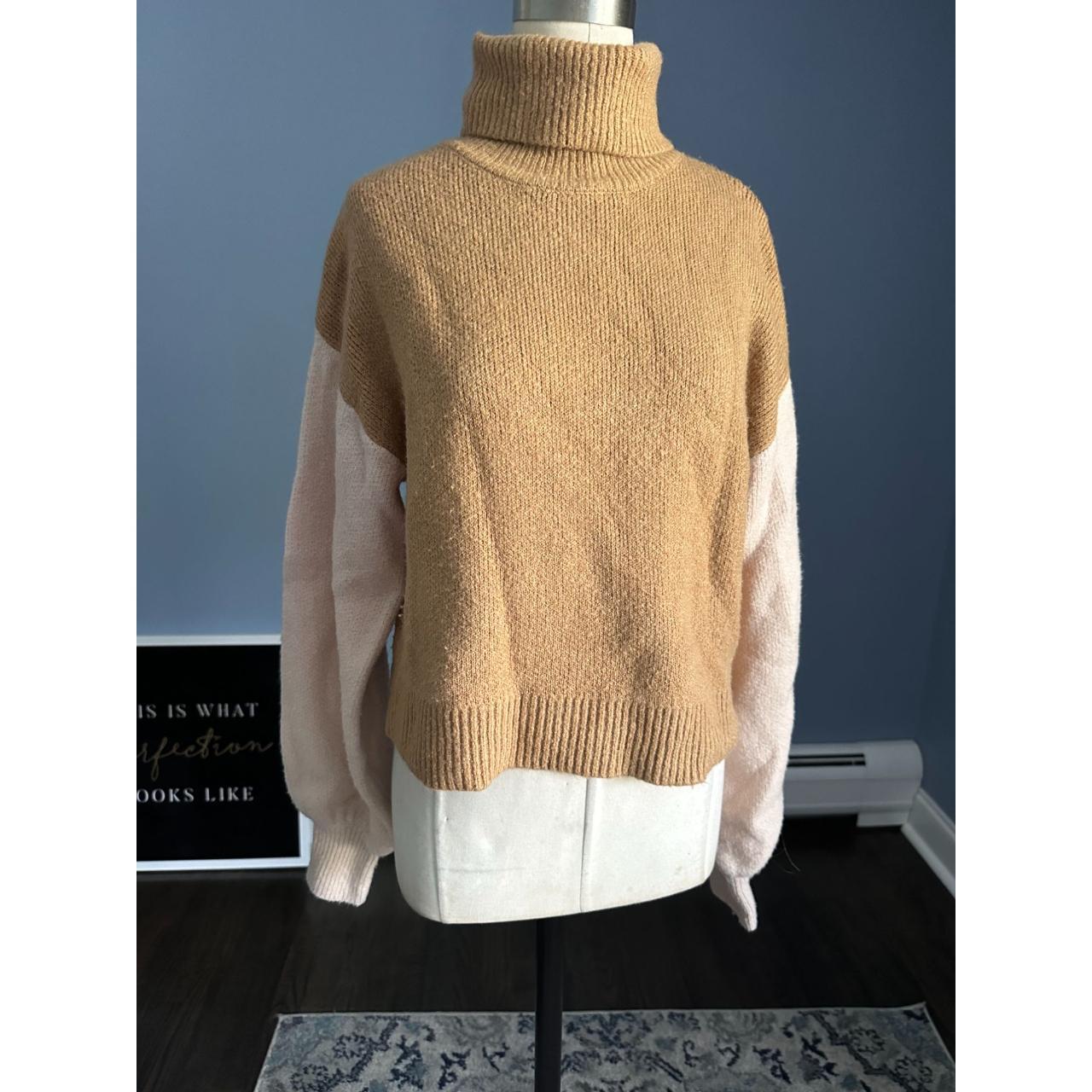 Forever 21 2 tone chunky turtleneck sweater Medium Depop