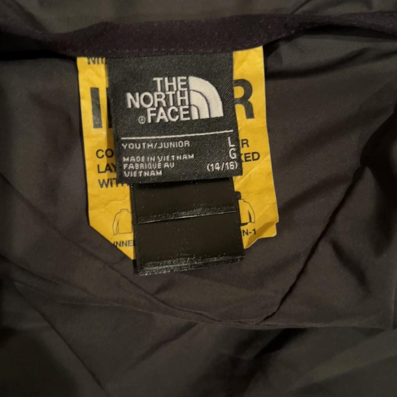 North face puff coat youth large barely used no... - Depop