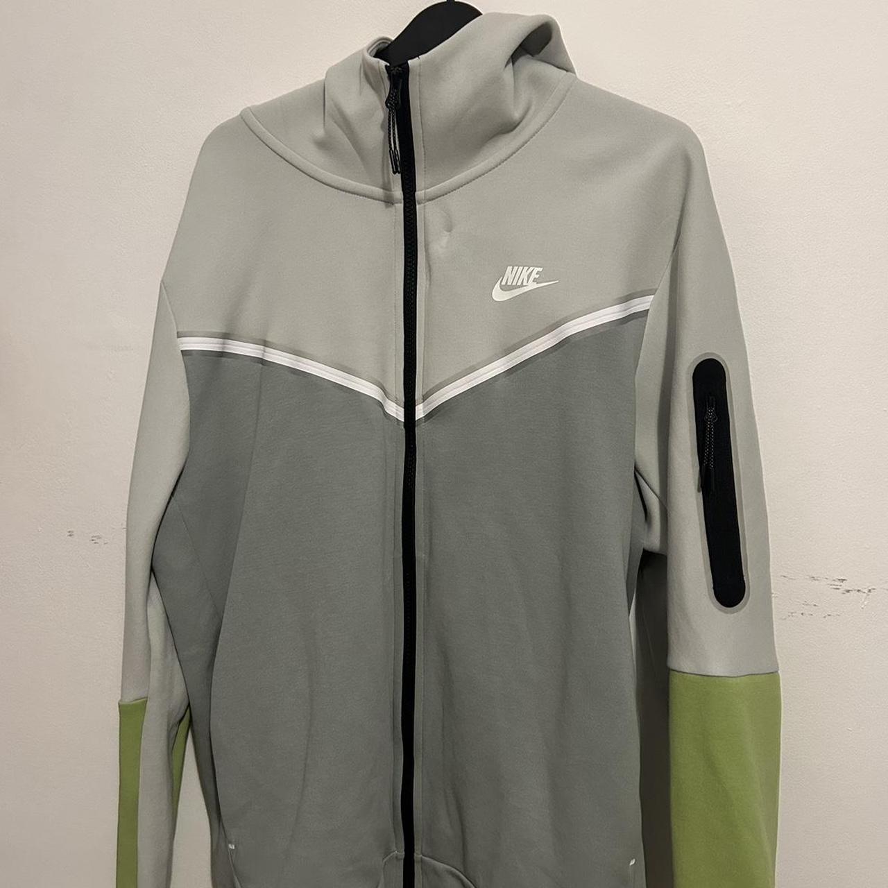 Nike Tech Fleece Mens (Size L) Never worn was just... - Depop