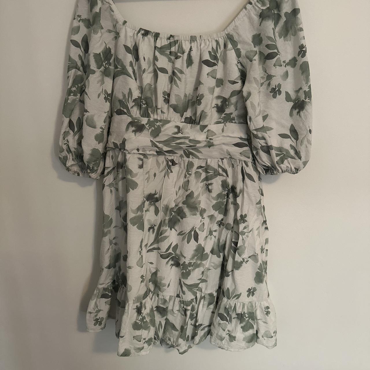 Dotti floral dress in green and white print. Billowy... Depop