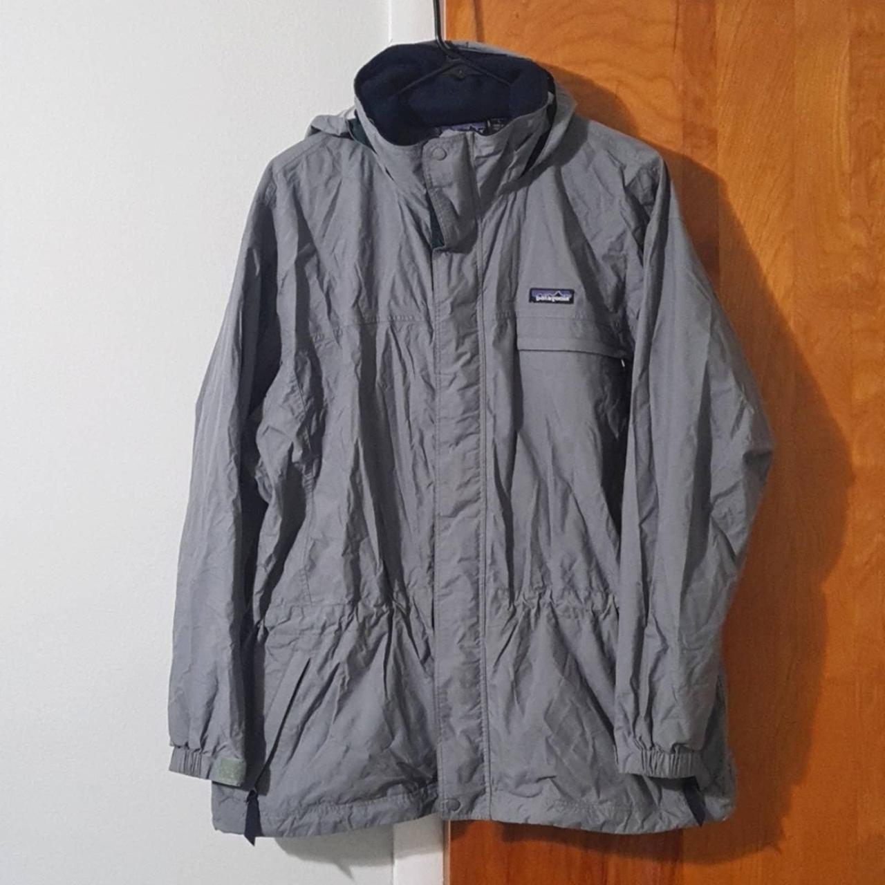 Patagonia Hooded Lightweight Jacket Size Large 31... - Depop