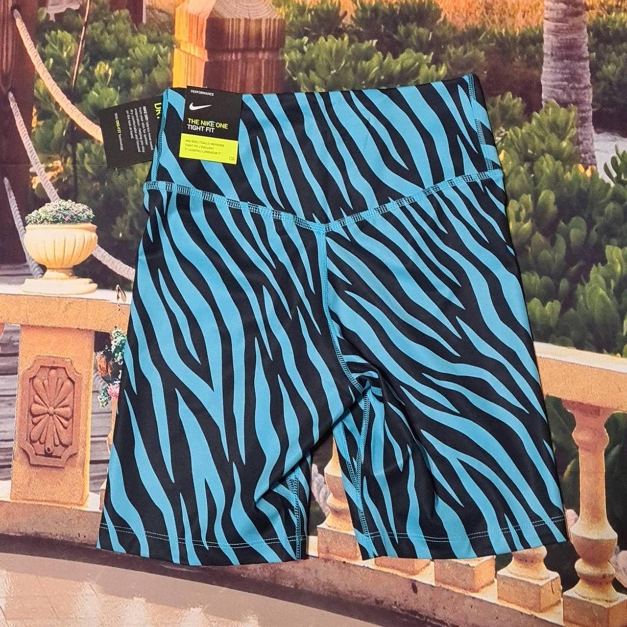 Nike animal 2024 print shorts