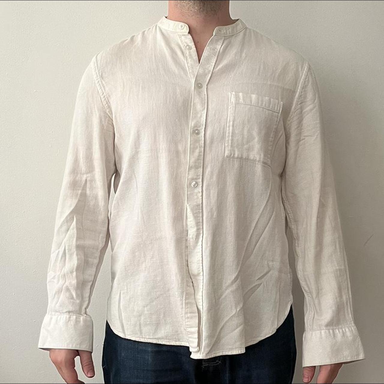 H&M shirt collar button up, 5’9ft - 170cm, 155lbs - 69kg