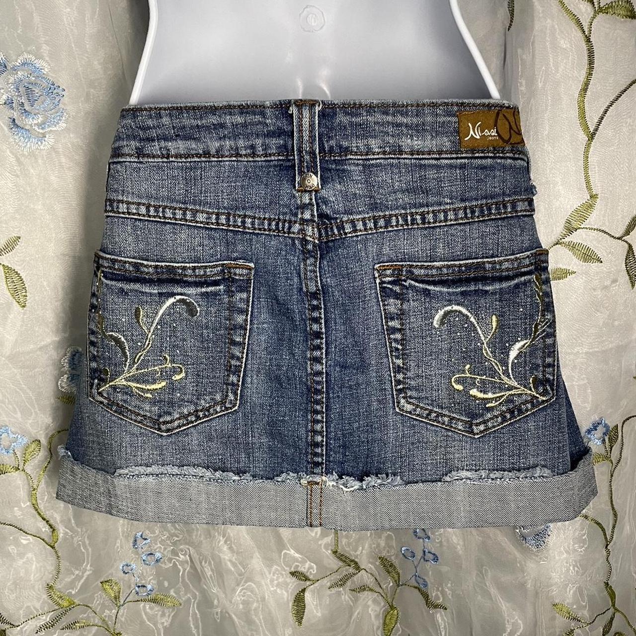 item listed by glitr_0o