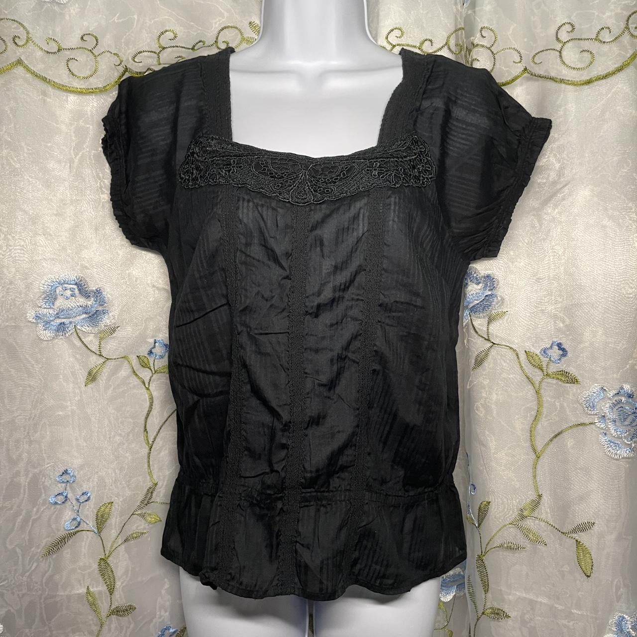 item listed by glitr_0o