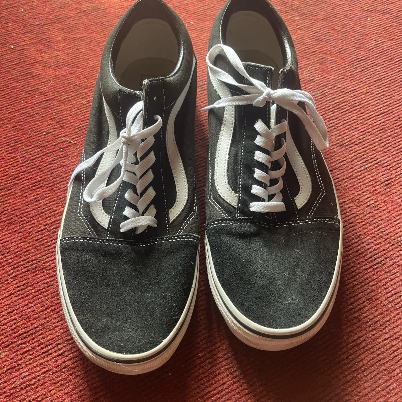 Vans Men's Black and White Trainers | Depop