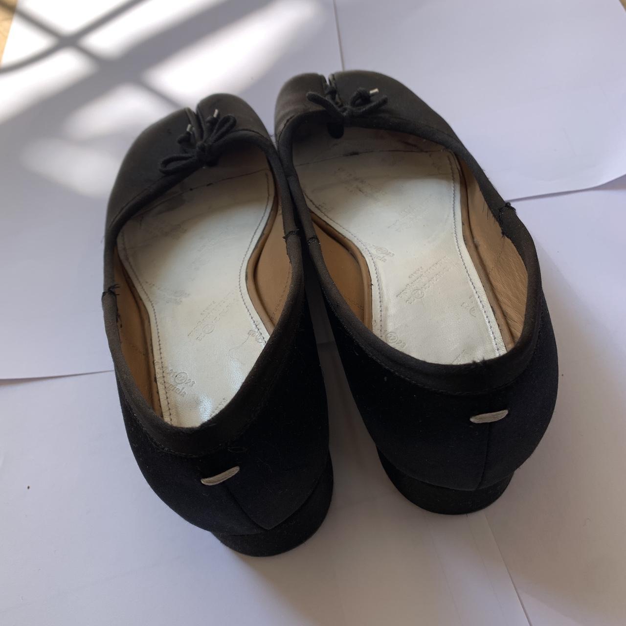 Maison Margiela black Satin ballerina tabi heel ... - Depop