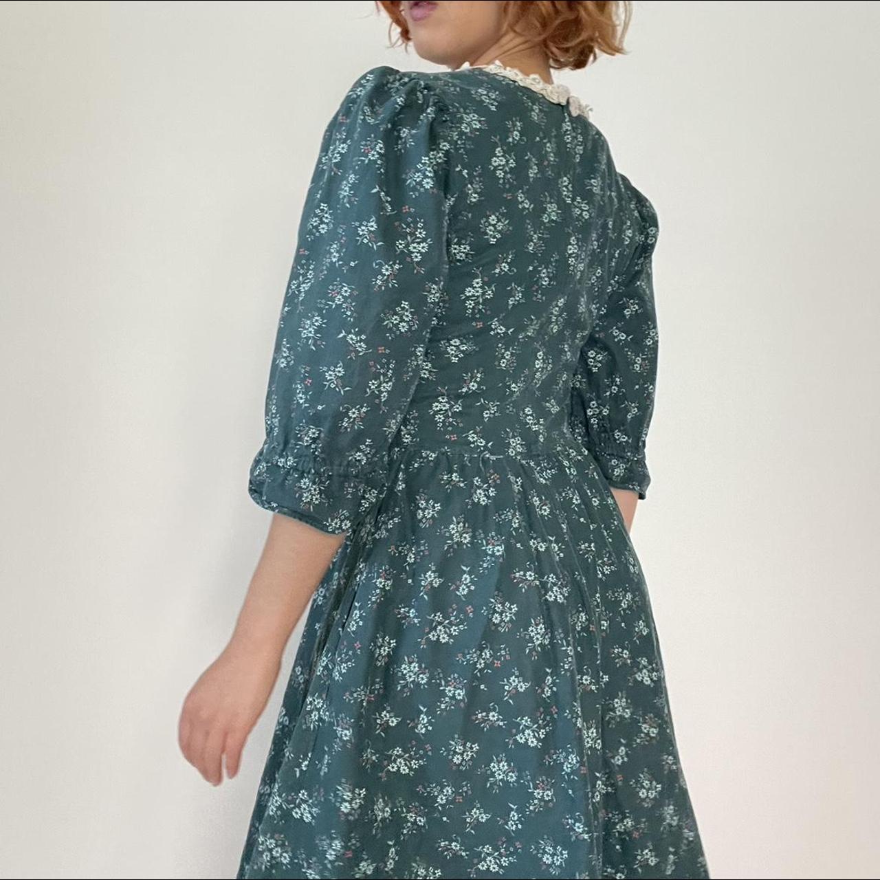 Vintage 80’s Gunne Sax green floral print prairie... - Depop