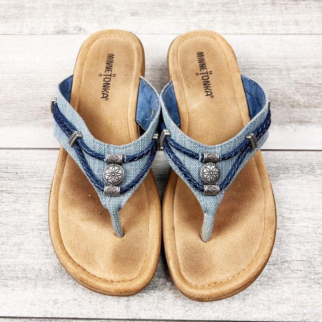 Minnetonka silverthorne online sandals