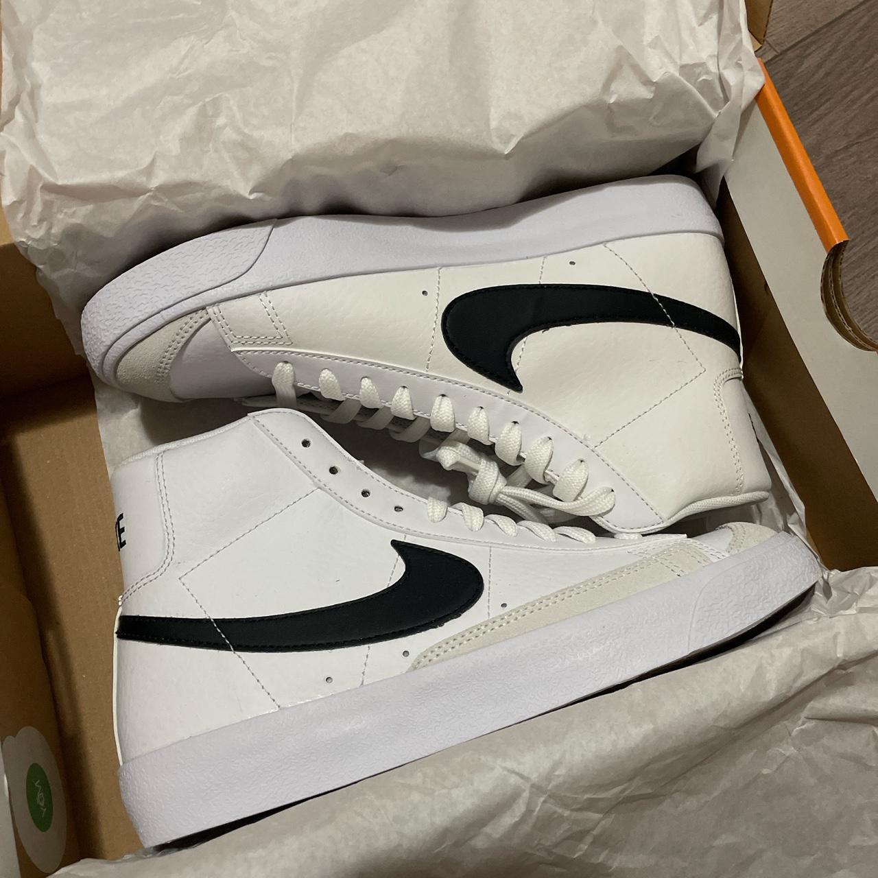 size 7 nike blazer
