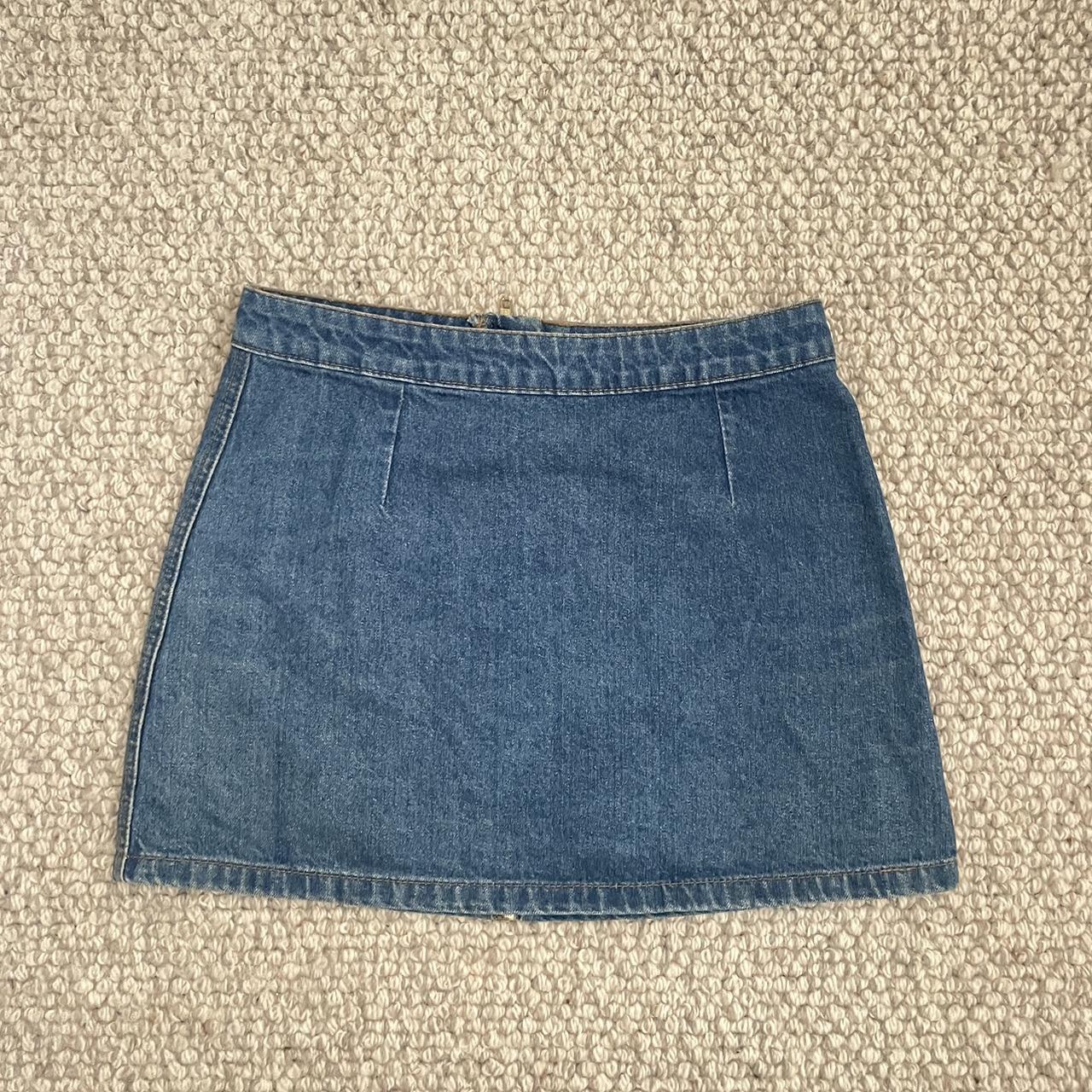 dark wash dotti mini denim skirt!! tight fit