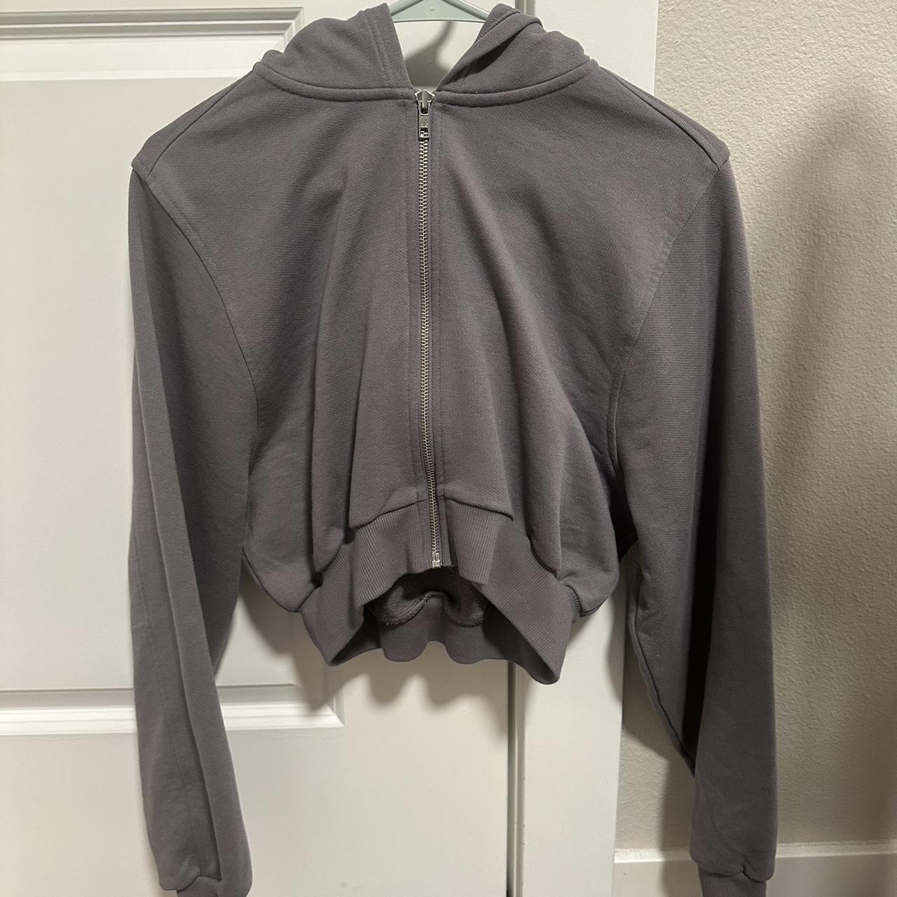 Alo Bae cropped hoodie - never worn - Depop