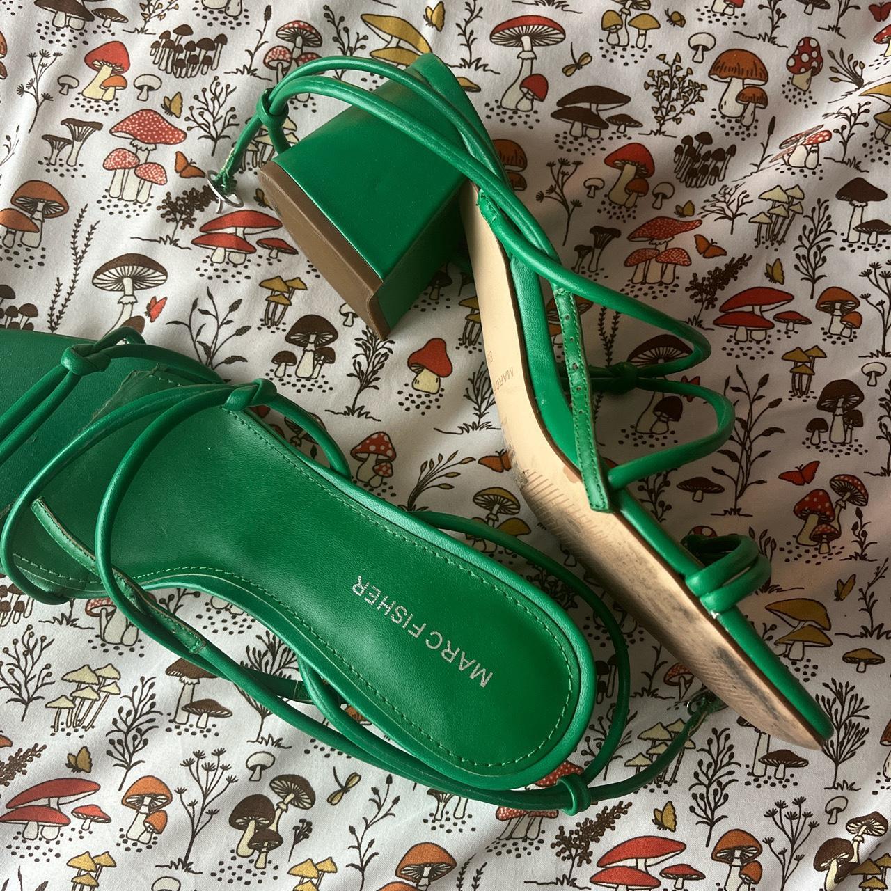 marc fisher blue heels