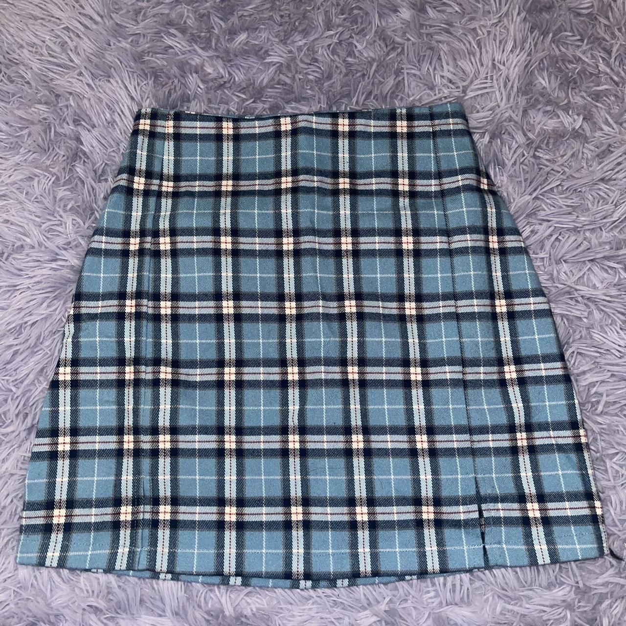 super cute plaid skirt! originally from pacsun fits... - Depop