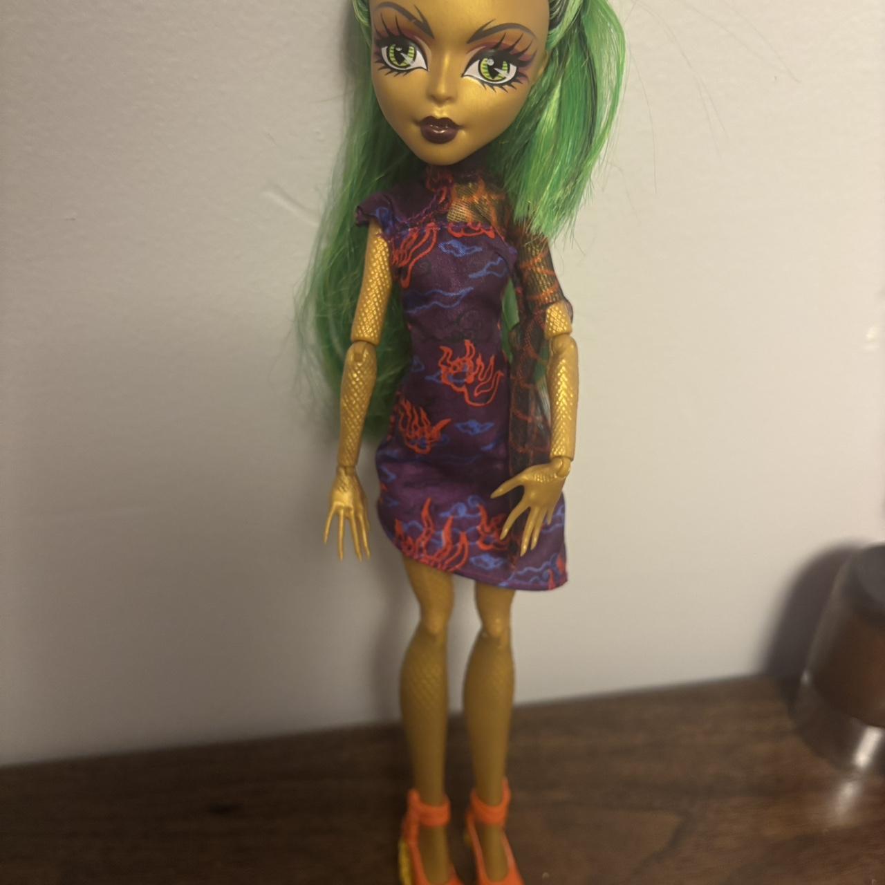 item listed by apriltoney213