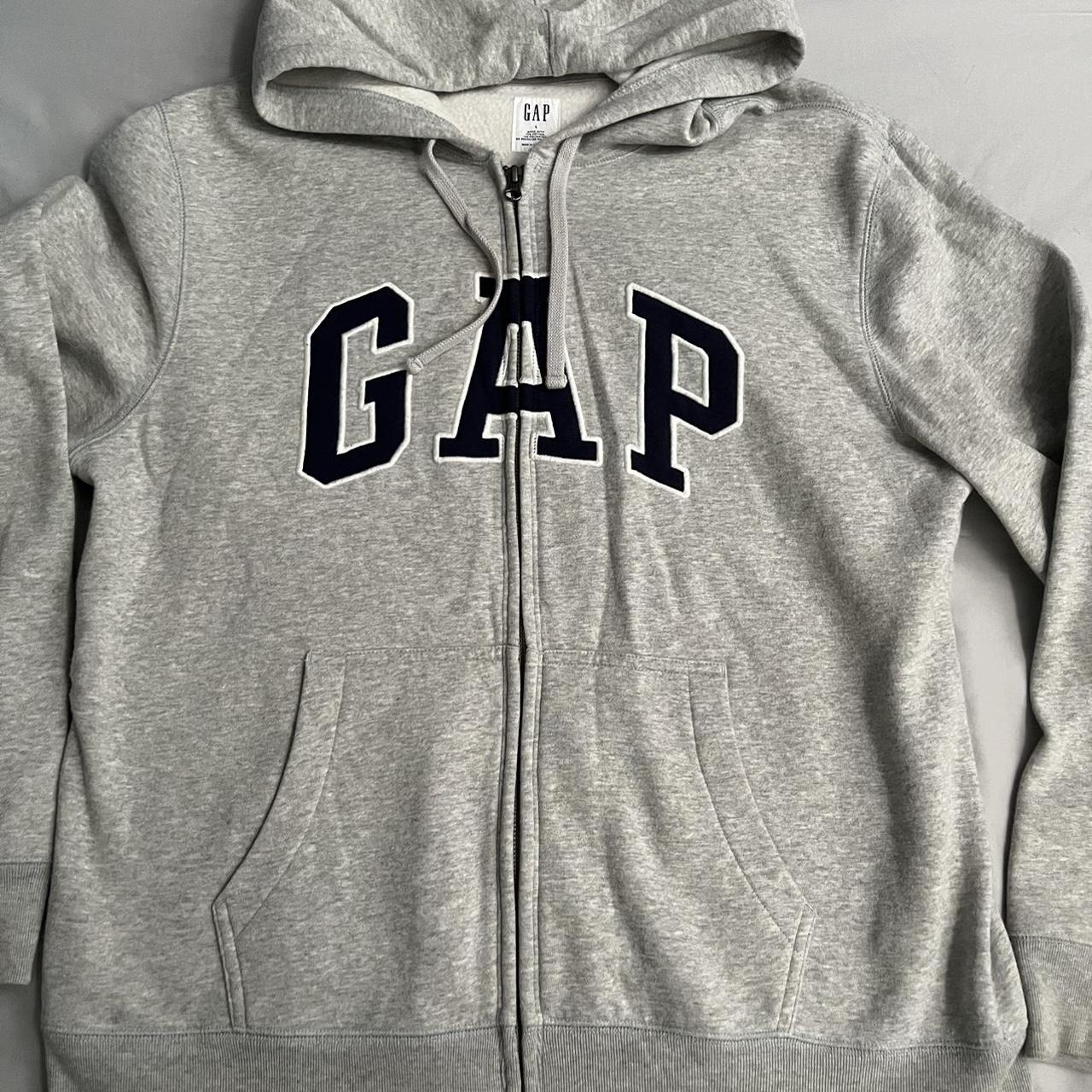 Gap Men's Grey and Navy Hoodie | Depop