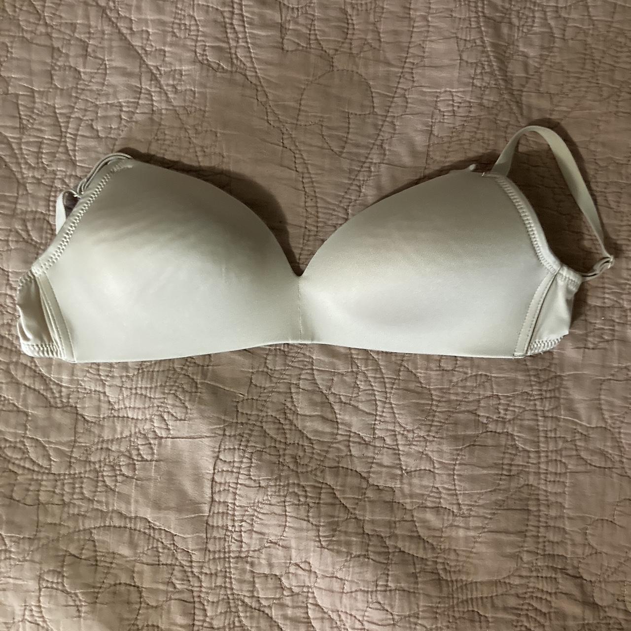 maidenform bra size 34 A message me with any questions! - Depop