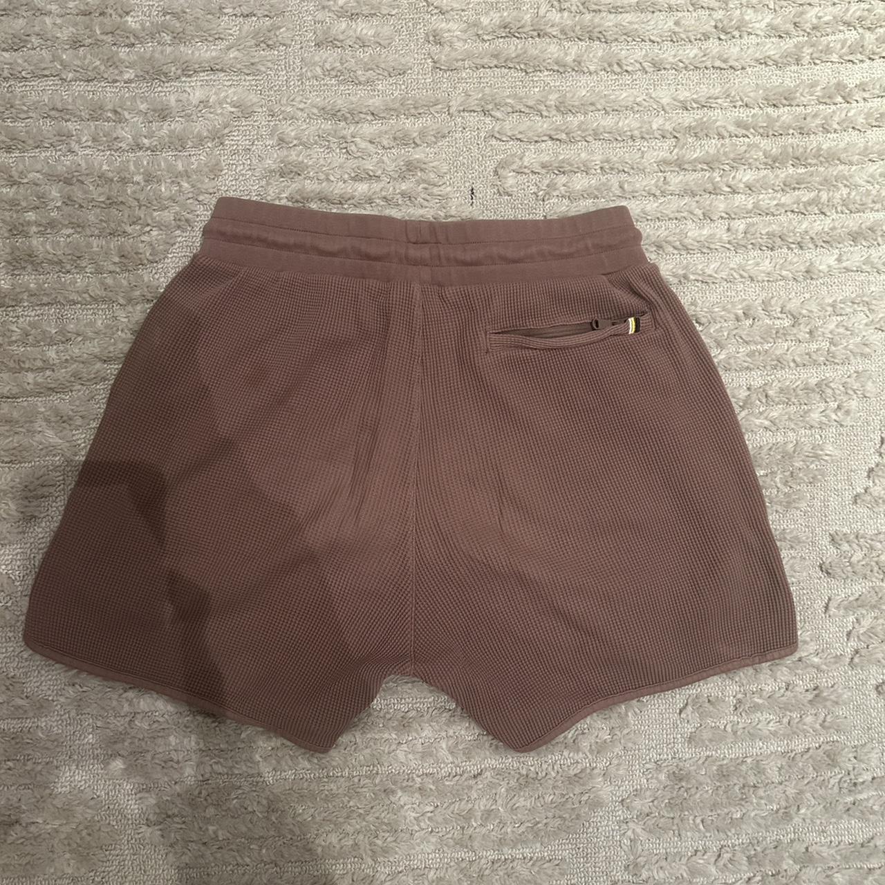 Kith Men's Shorts Depop