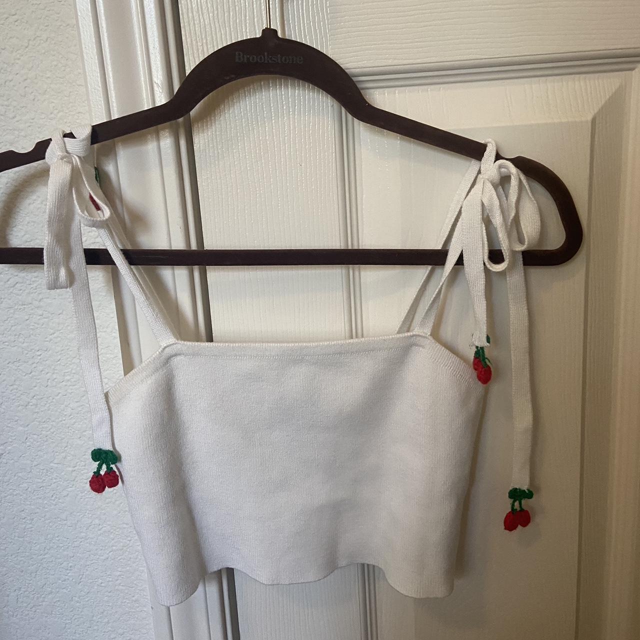 Forever 21 Women's White and Red Croptop Depop