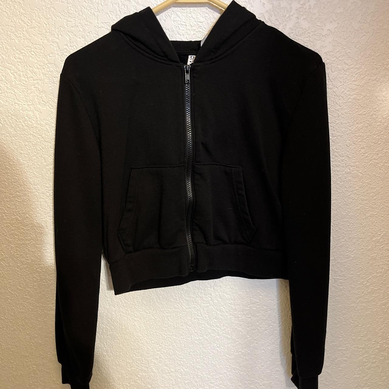 Cropped Black Zip Up Hoodie Only Worn A Few Times - Depop