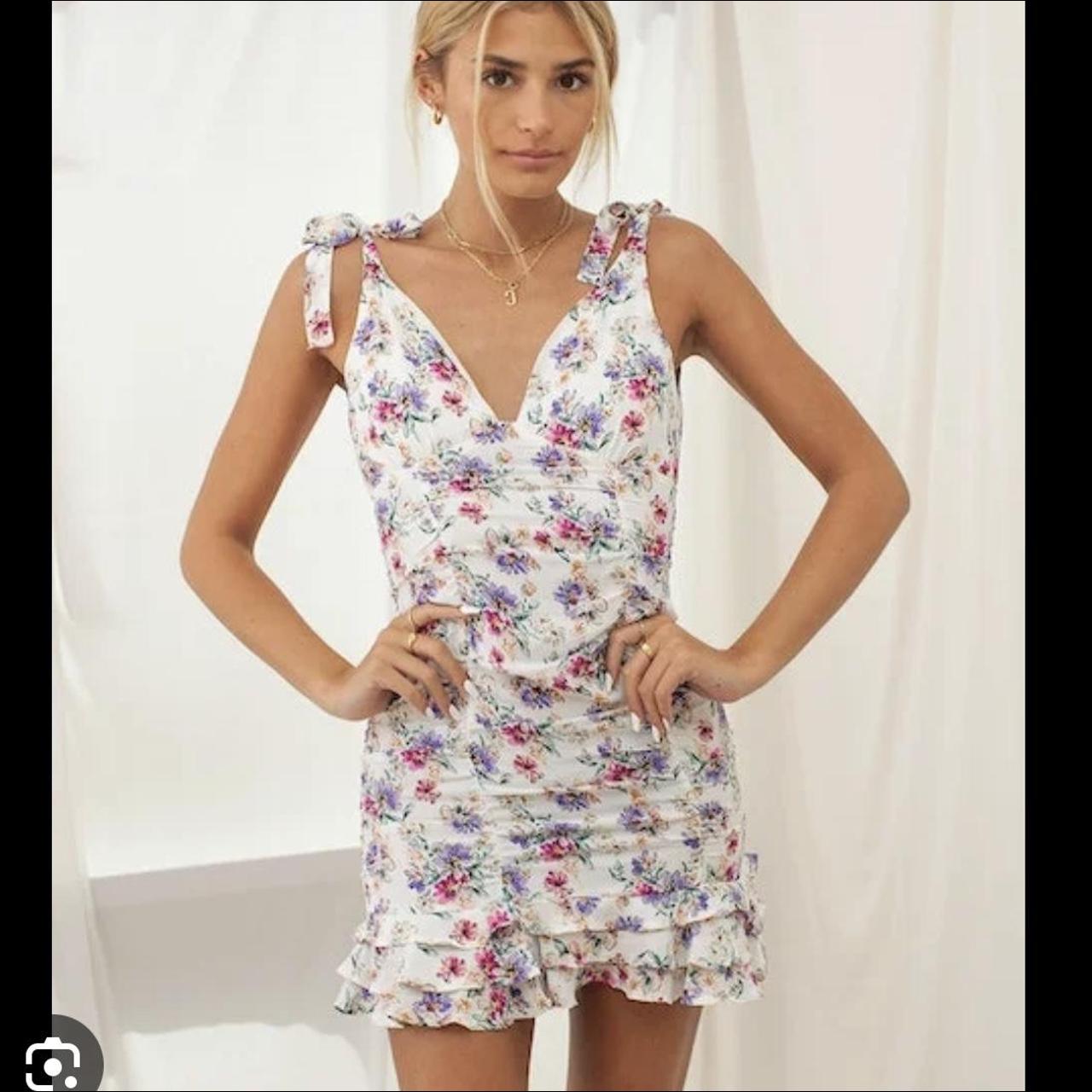 Isabelle’s Valentina Floral... Depop