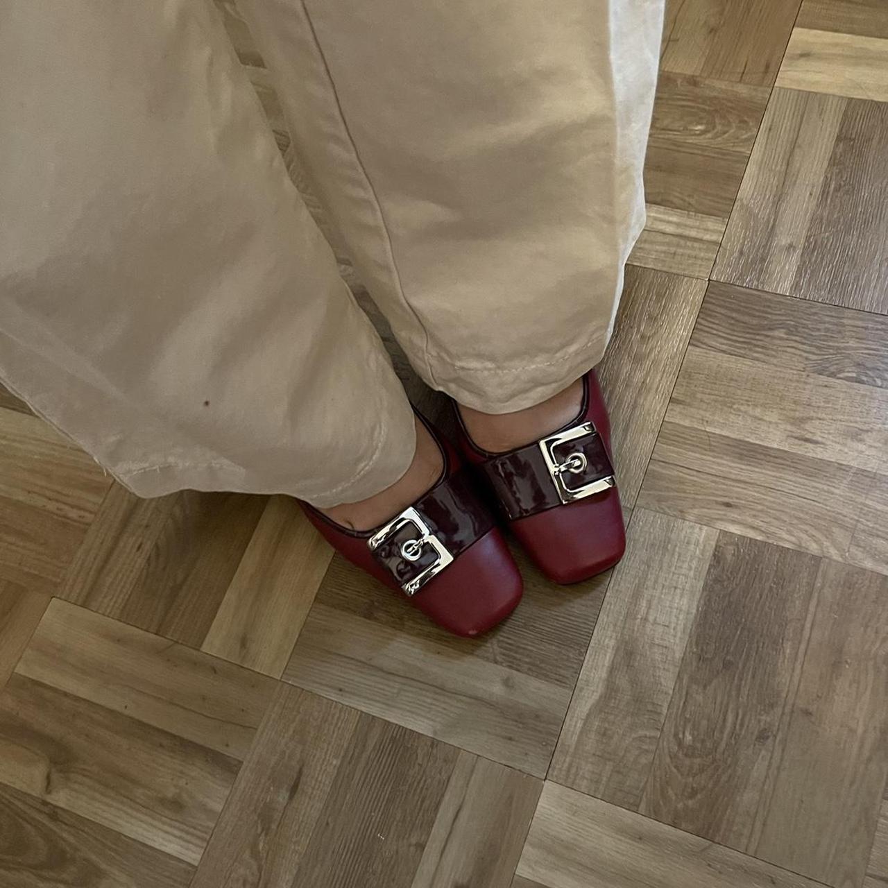 VINTAGE BURGUNDY KITTEN HEELS ~ Burgundy ~ Size 7.5... - Depop