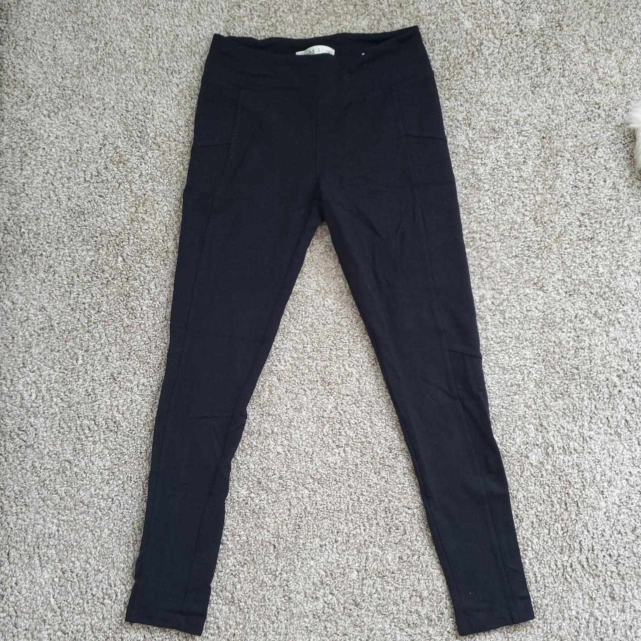 mudd leggings. size small 26in waist. includes. Depop